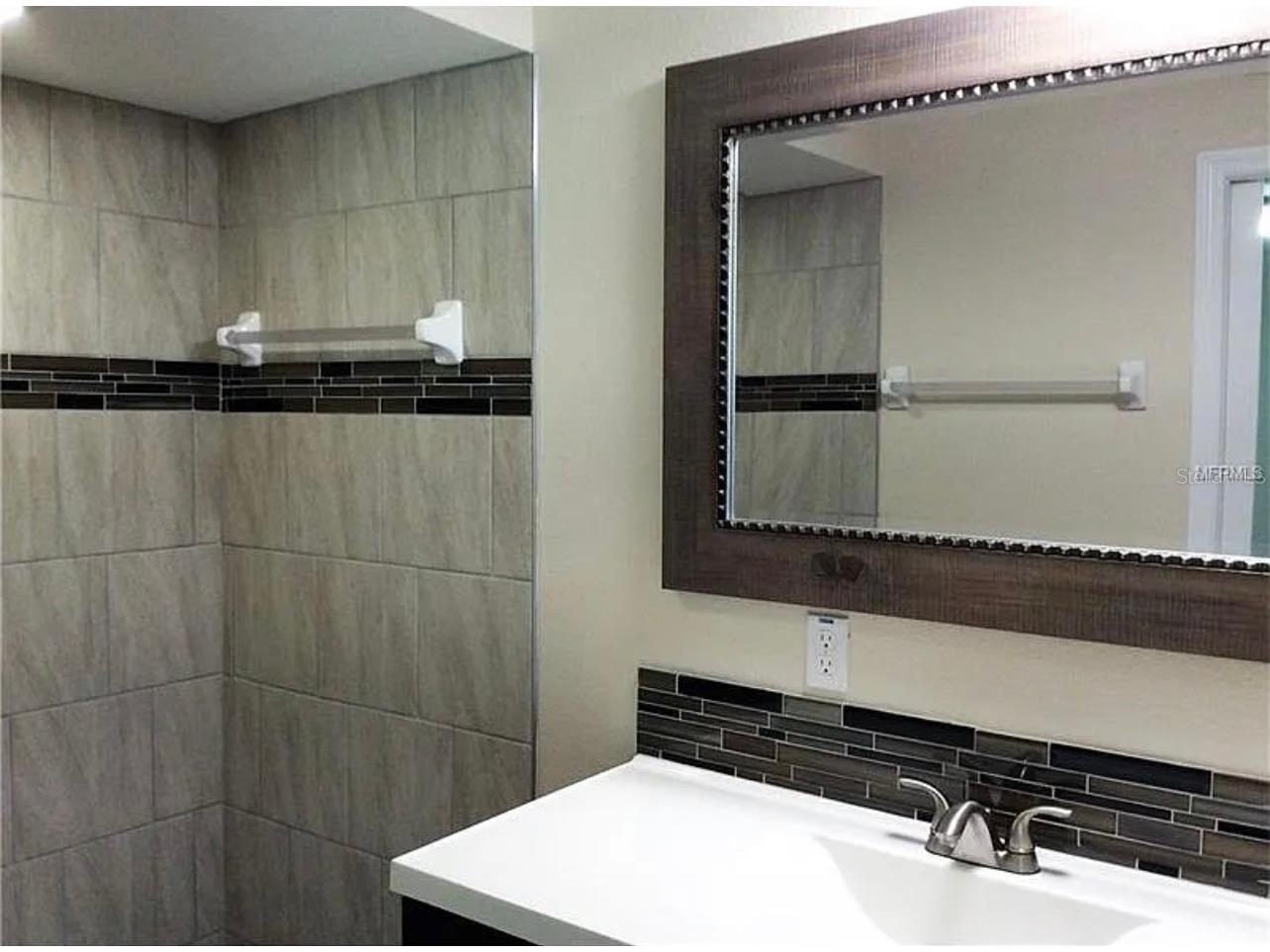 2738 Ingot Place Sarasota FL 34235 A4688345 image10