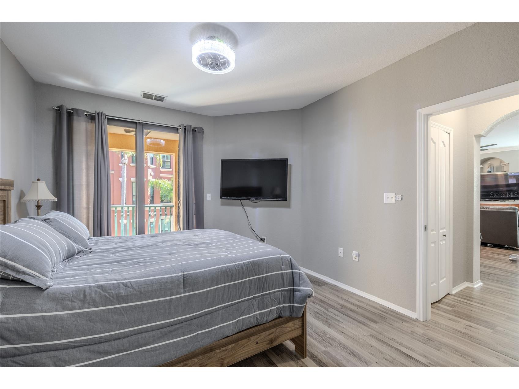 2738 Via Tivoli #220B Clearwater FL 33764 TB8457013 image27