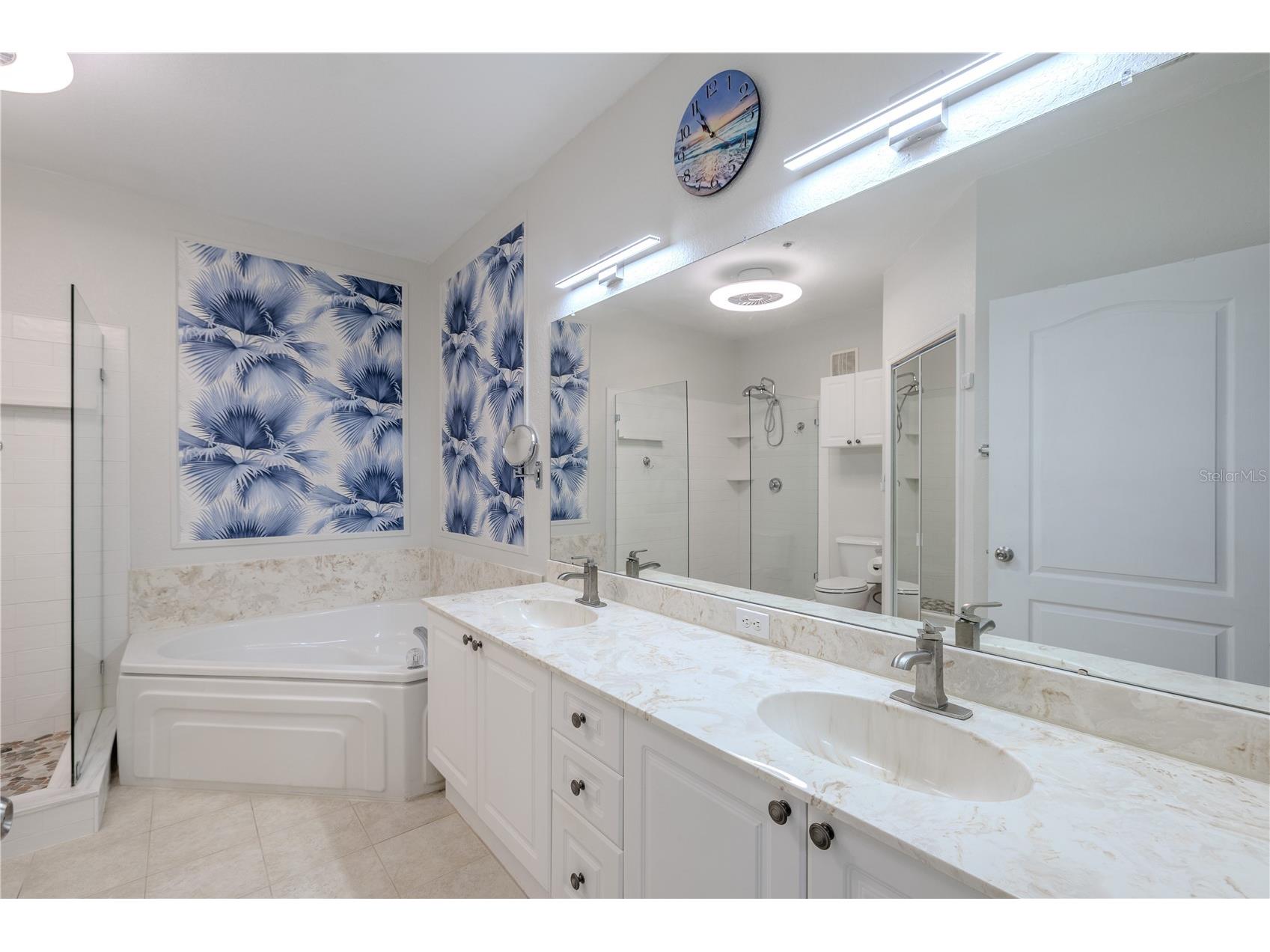 2738 Via Tivoli #220B Clearwater FL 33764 TB8457013 image28