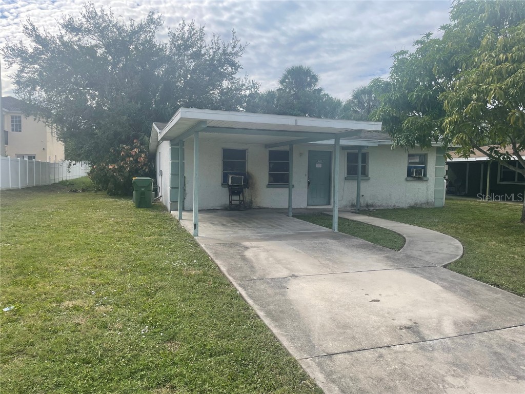 2739 Palmadelia Avenue Sarasota FL 34234 T3479118 image1