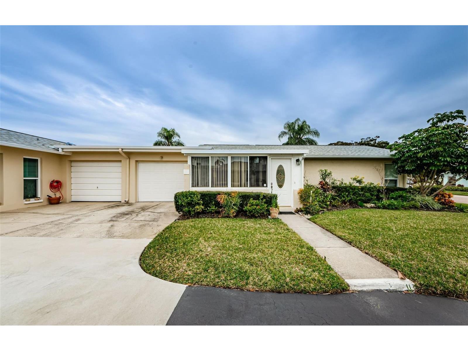 2739 Sherbrooke Lane #B Palm Harbor FL 34684 TB8462674 image1