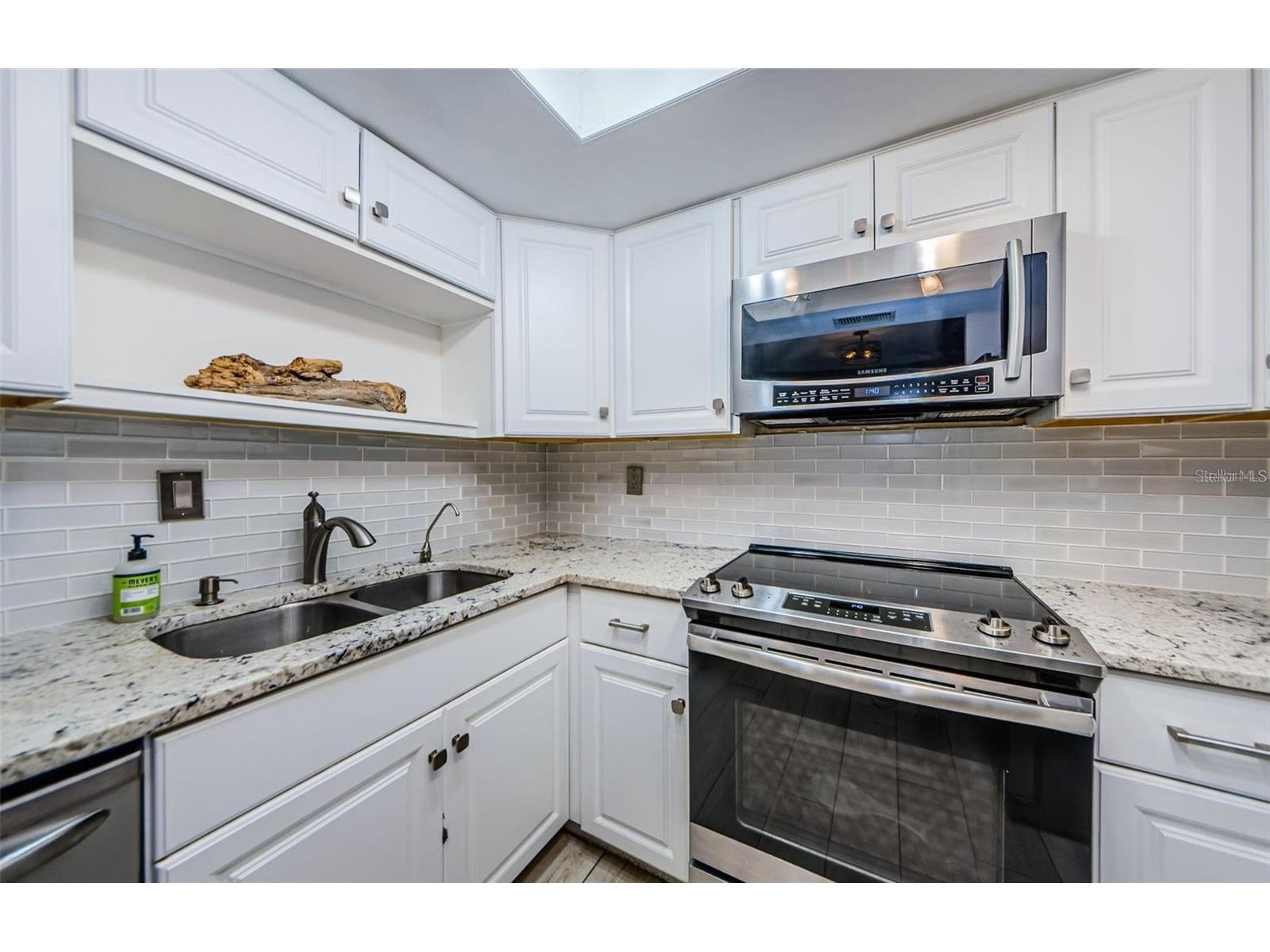 2739 Sherbrooke Lane #B Palm Harbor FL 34684 TB8462674 image13