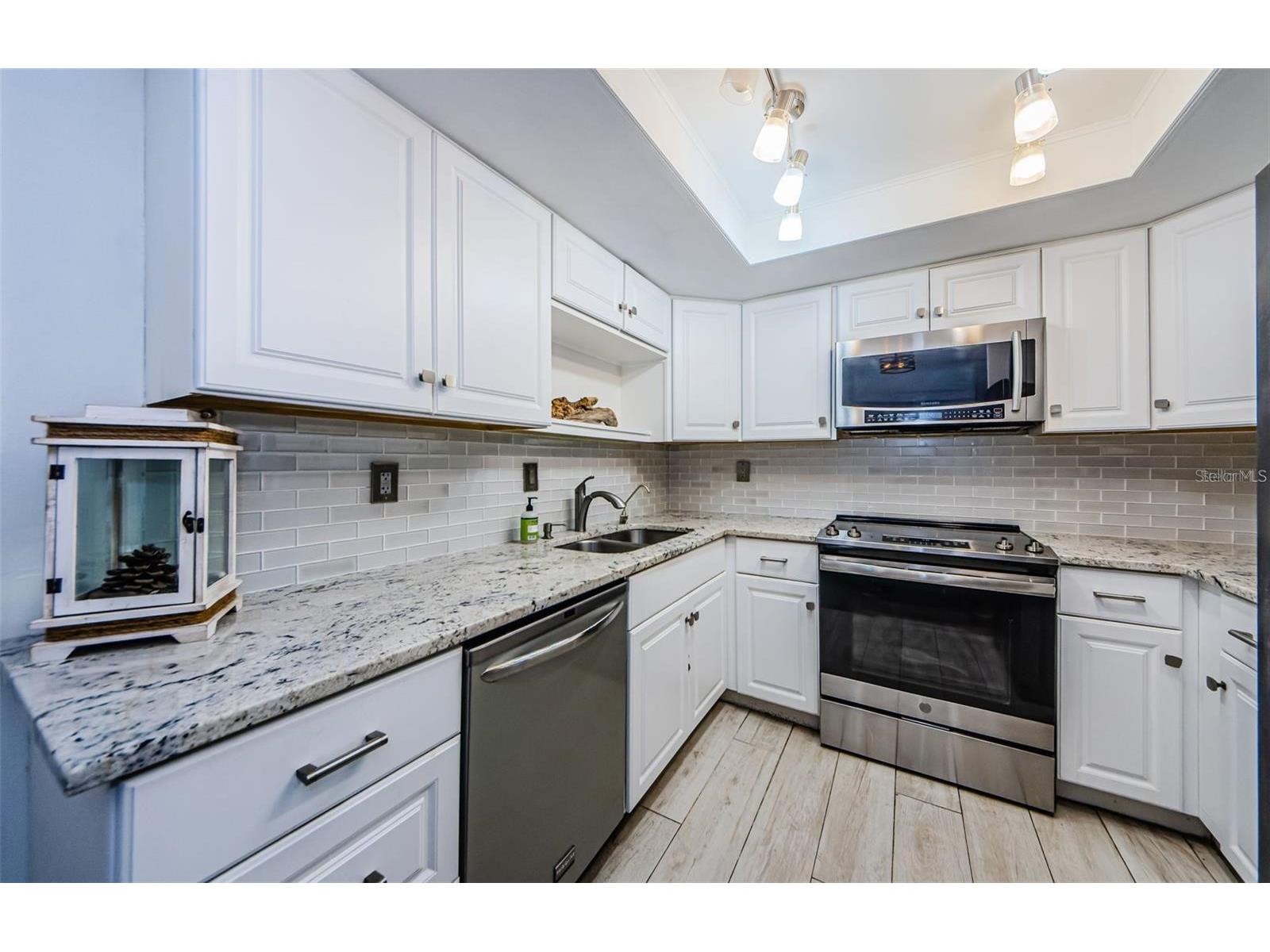 2739 Sherbrooke Lane #B Palm Harbor FL 34684 TB8462674 image16