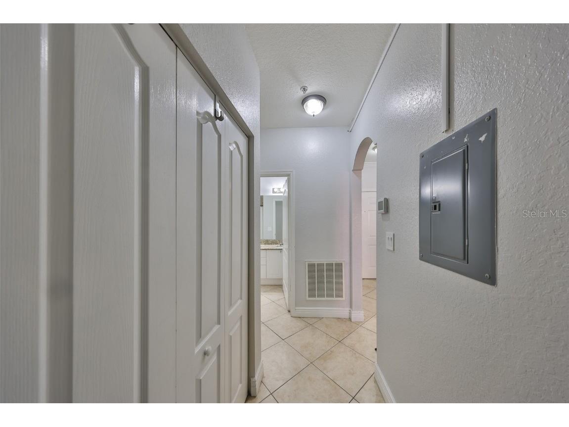 2739 Via Capri #1024 Clearwater FL 33764 - TAMPA BAY TB8374810 image7