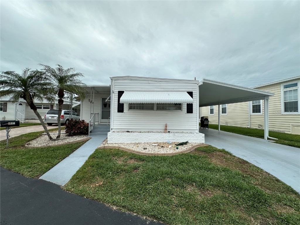 274 E Outer Drive Venice FL 34285 N6137417 image1
