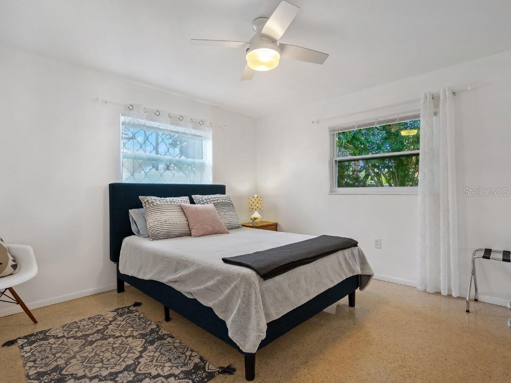 2740 Bruce Lane Sarasota FL 34237 A4673357 image16