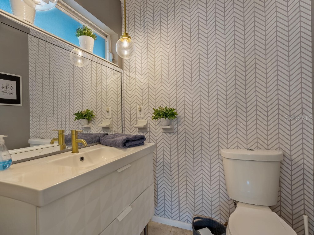 2740 Bruce Lane Sarasota FL 34237 A4673357 image19