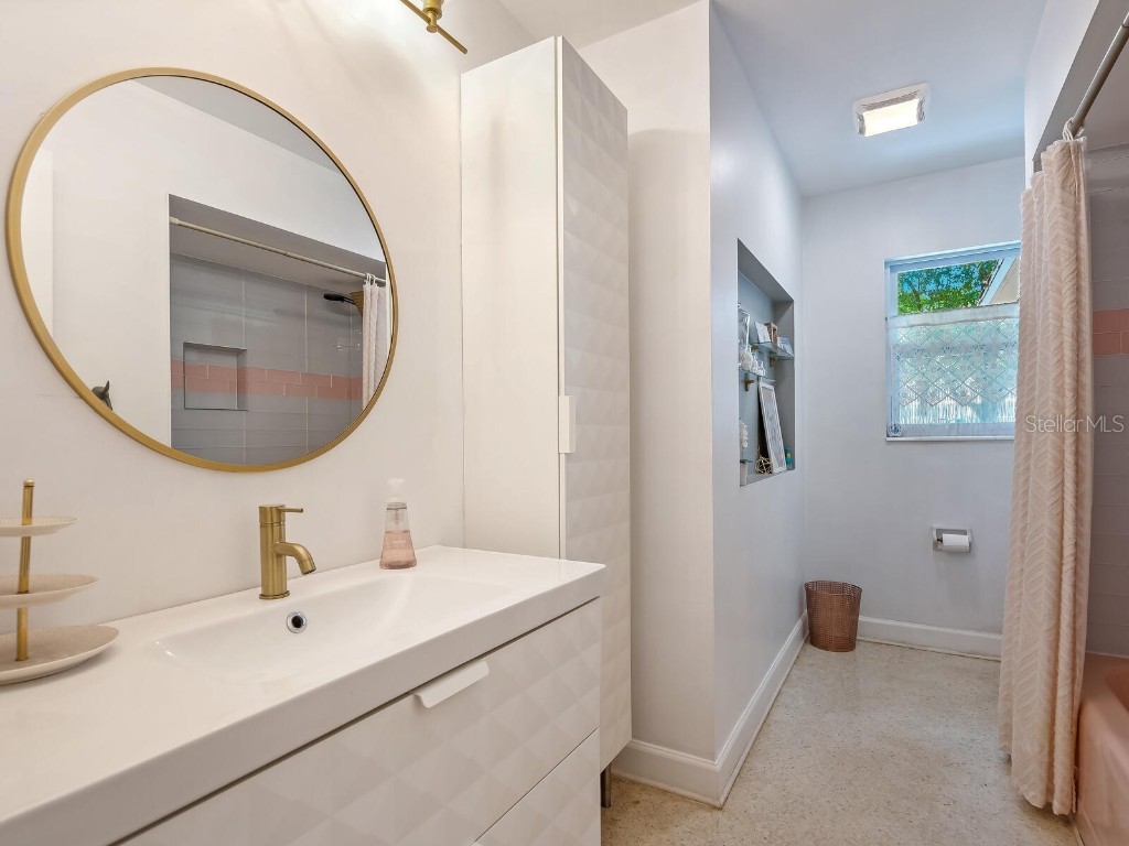 2740 Bruce Lane Sarasota FL 34237 A4673357 image22