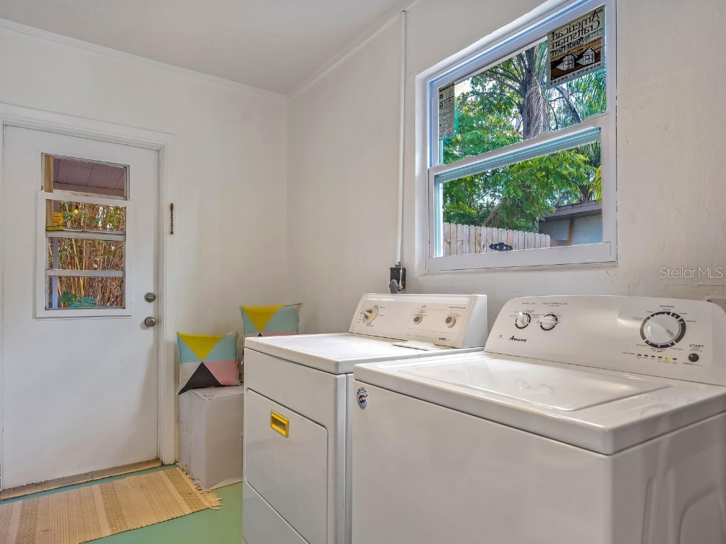 2740 Bruce Lane Sarasota FL 34237 A4673357 image26