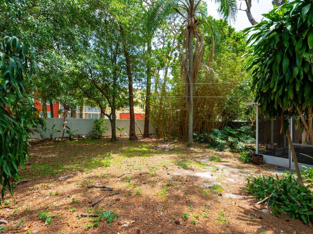 2740 Bruce Lane Sarasota FL 34237 A4673357 image30
