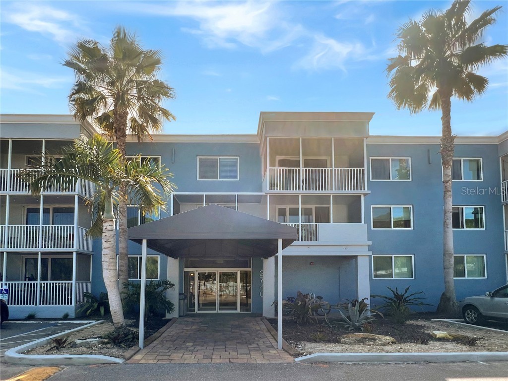 2740 Coconut Bay Lane #335 Sarasota FL 34237 A4610289 image1