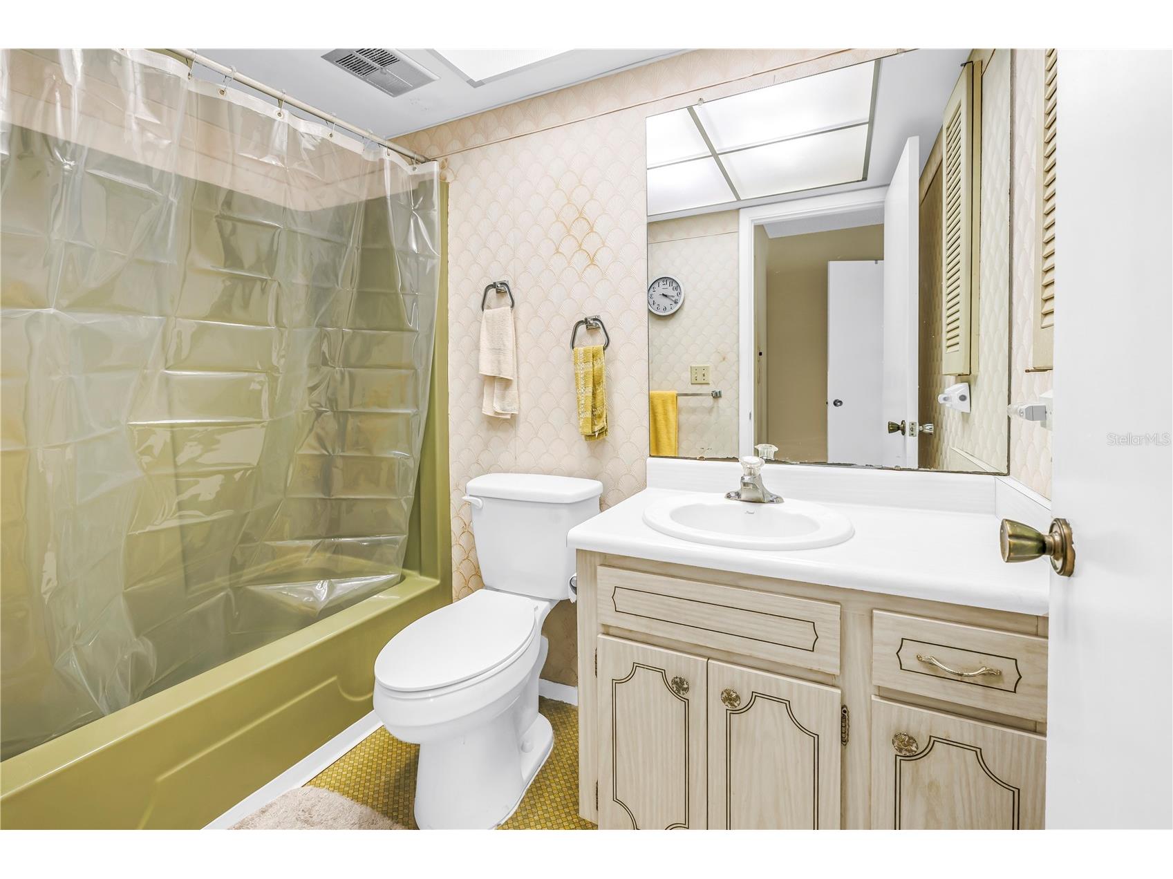 2740 Highlands Boulevard #B Palm Harbor FL 34684 - LAKE TARPON TB8502417 image17