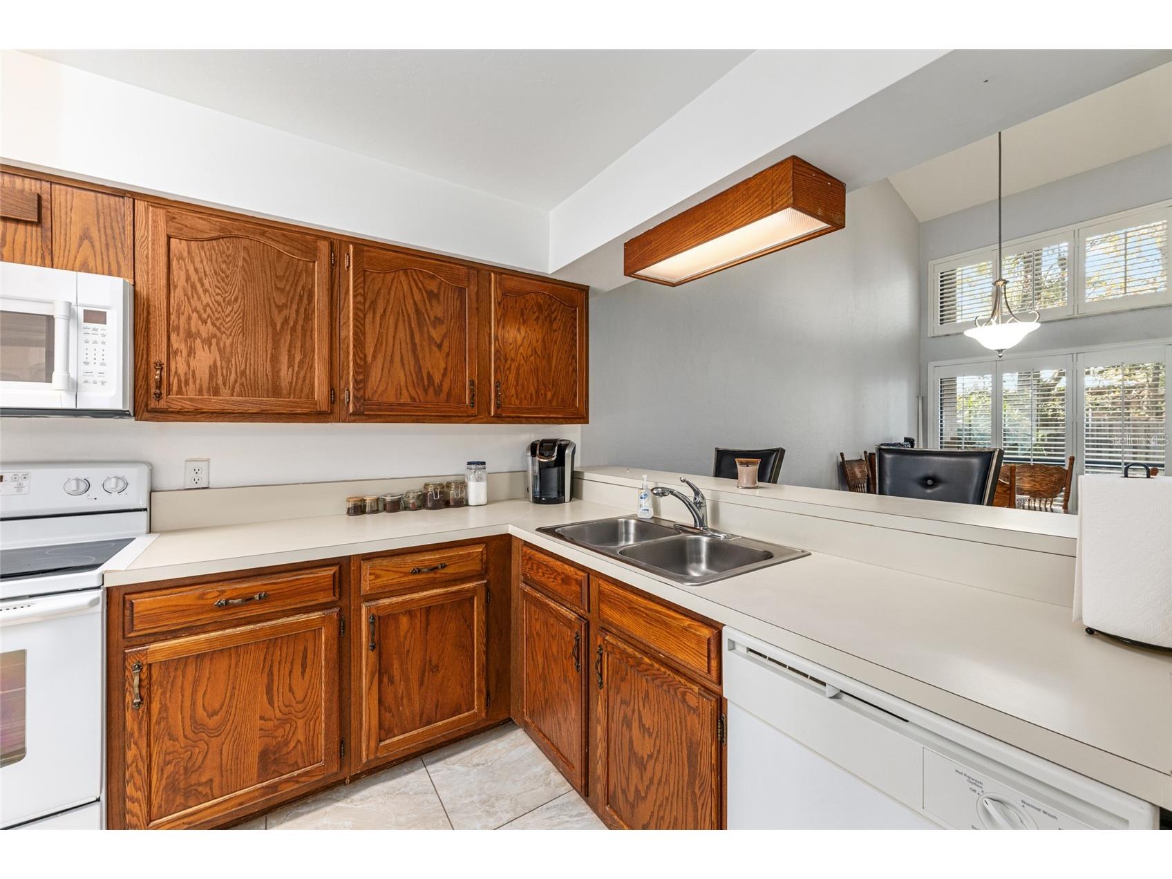 2740 NW 39th Drive Gainesville FL 32606 GC537514 image16