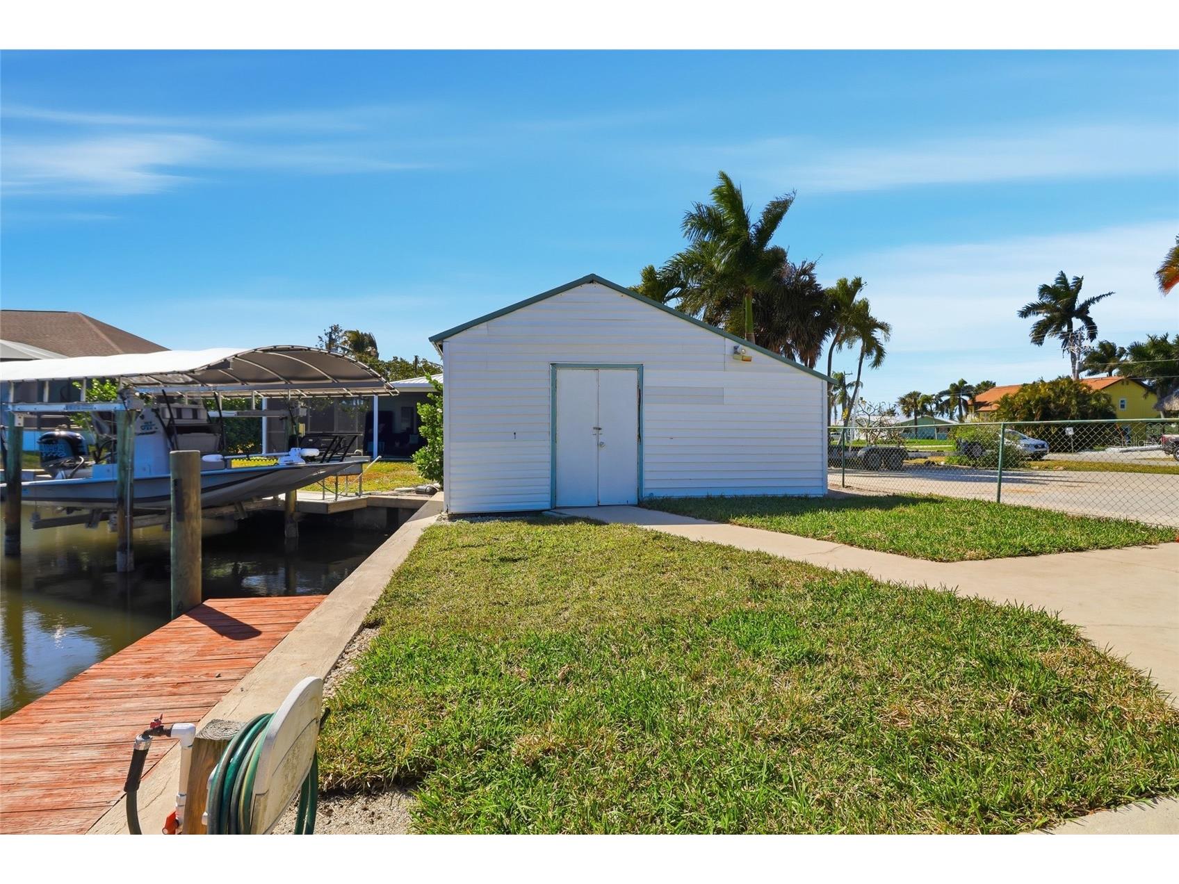 2740 Sanibel Boulevard Saint James City FL 33956 - HENLEY CANAL TB8477406 image61