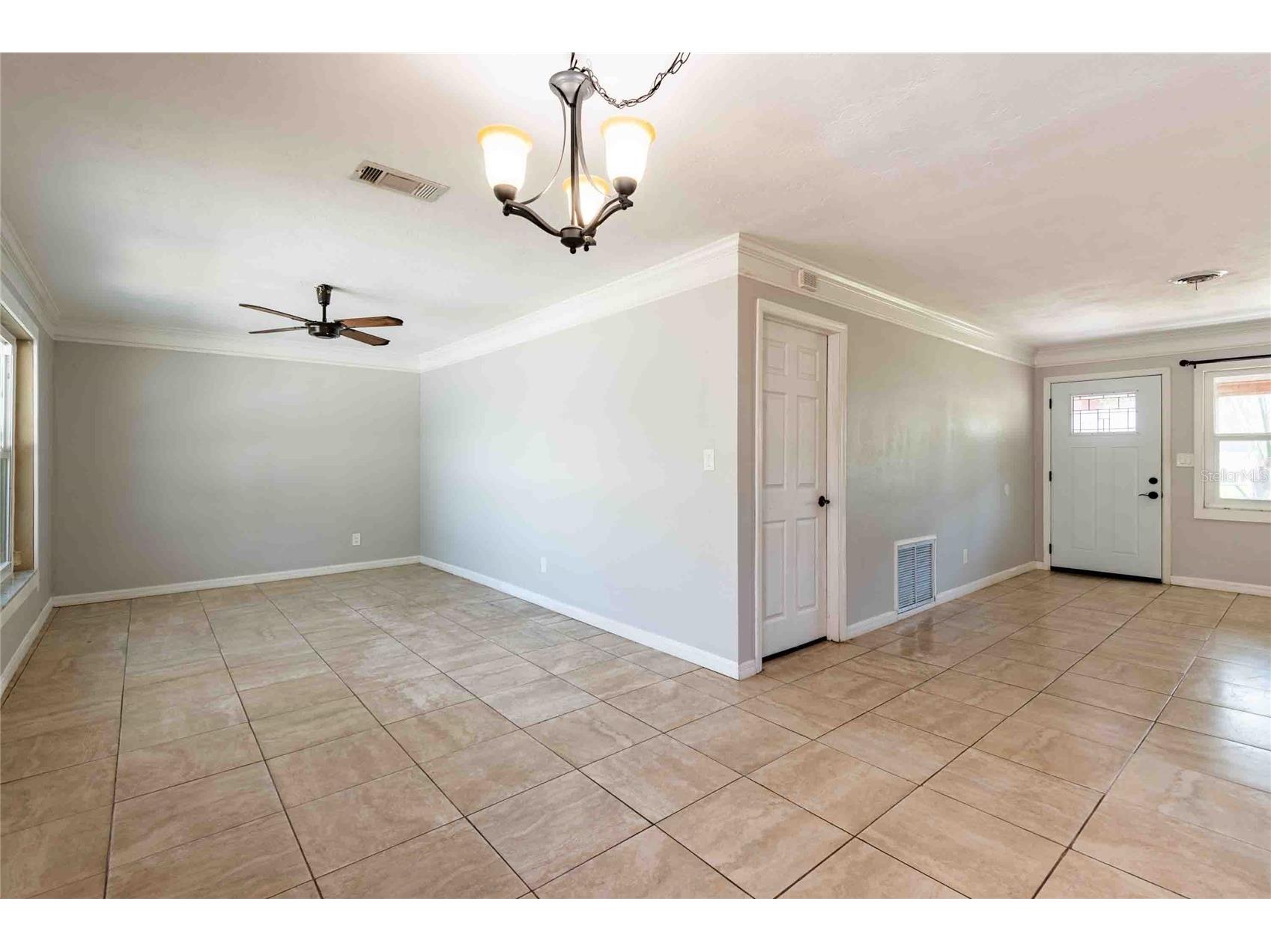 2741 37th Street S Saint Petersburg FL 33711 TB8499511 image12