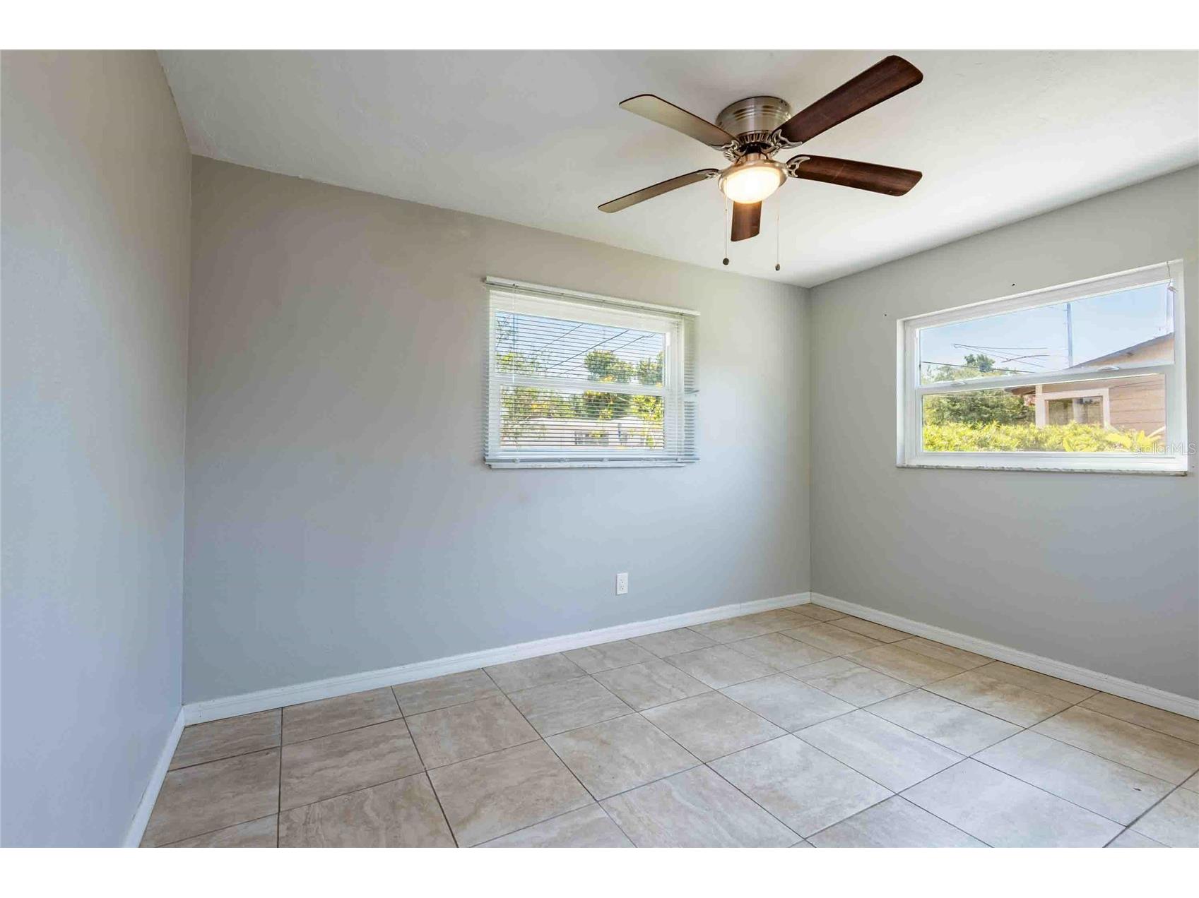2741 37th Street S Saint Petersburg FL 33711 TB8499511 image20