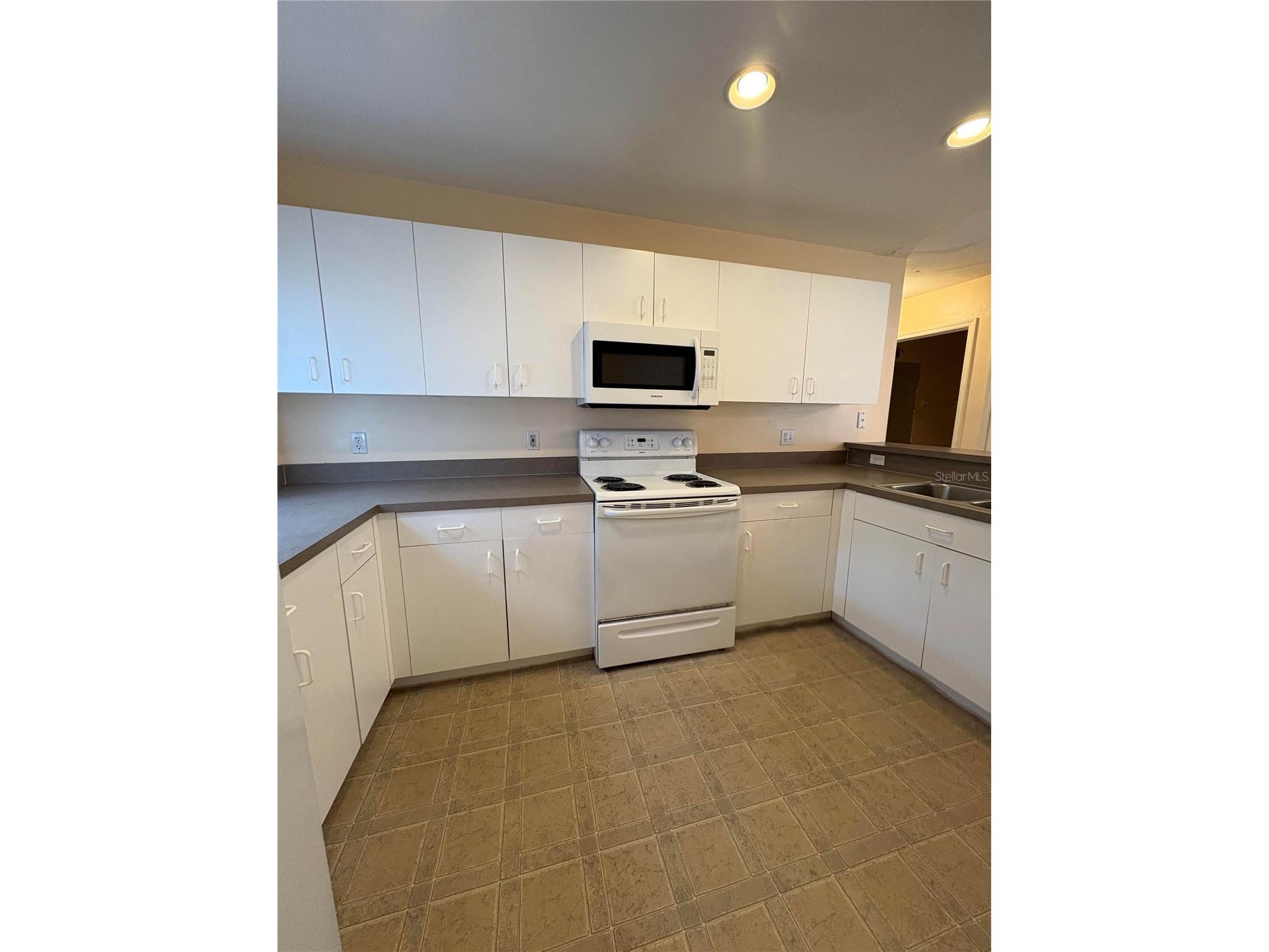 2741 Dalhart Avenue North Port FL 34286 C7526732 image8