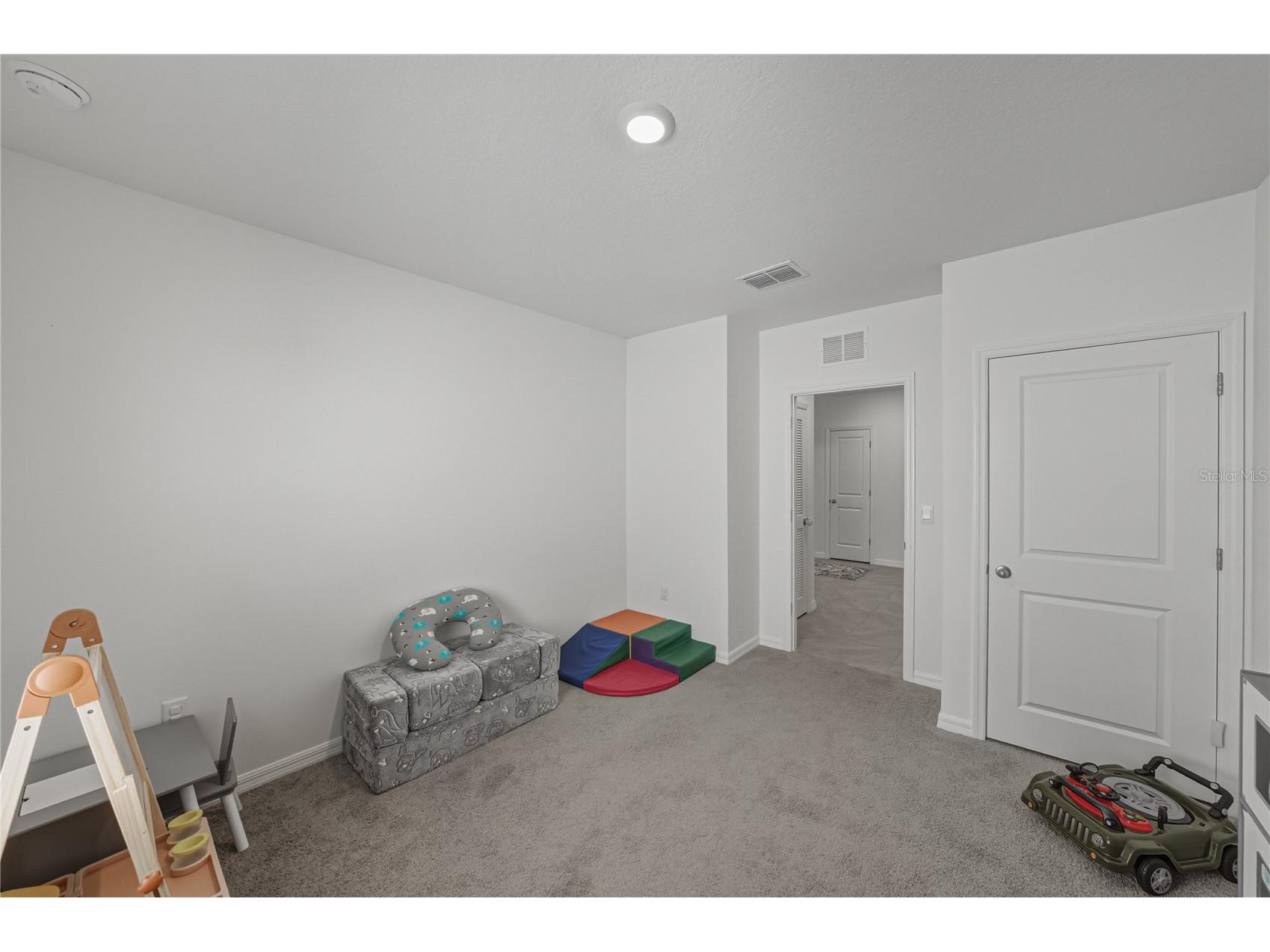 2741 Gardiner Lane Zephyrhills FL 33541 TB8473421 image24