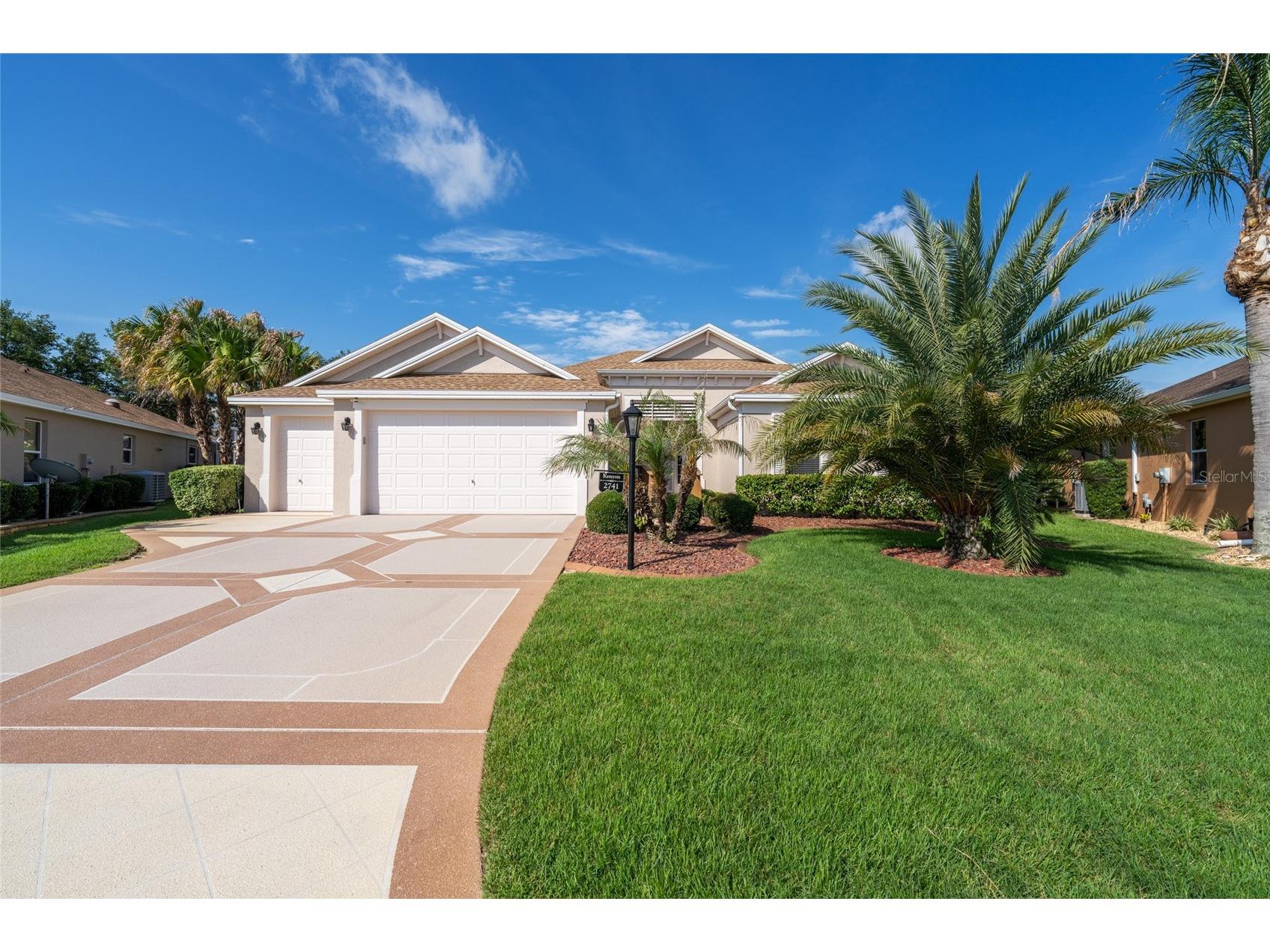 2741 Persimmon Loop The Villages FL 32162 G5112207 image1
