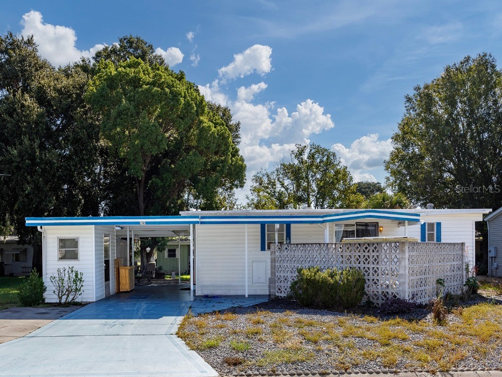 2741 Vindale Road Tavares FL 32778 G5073114 image1