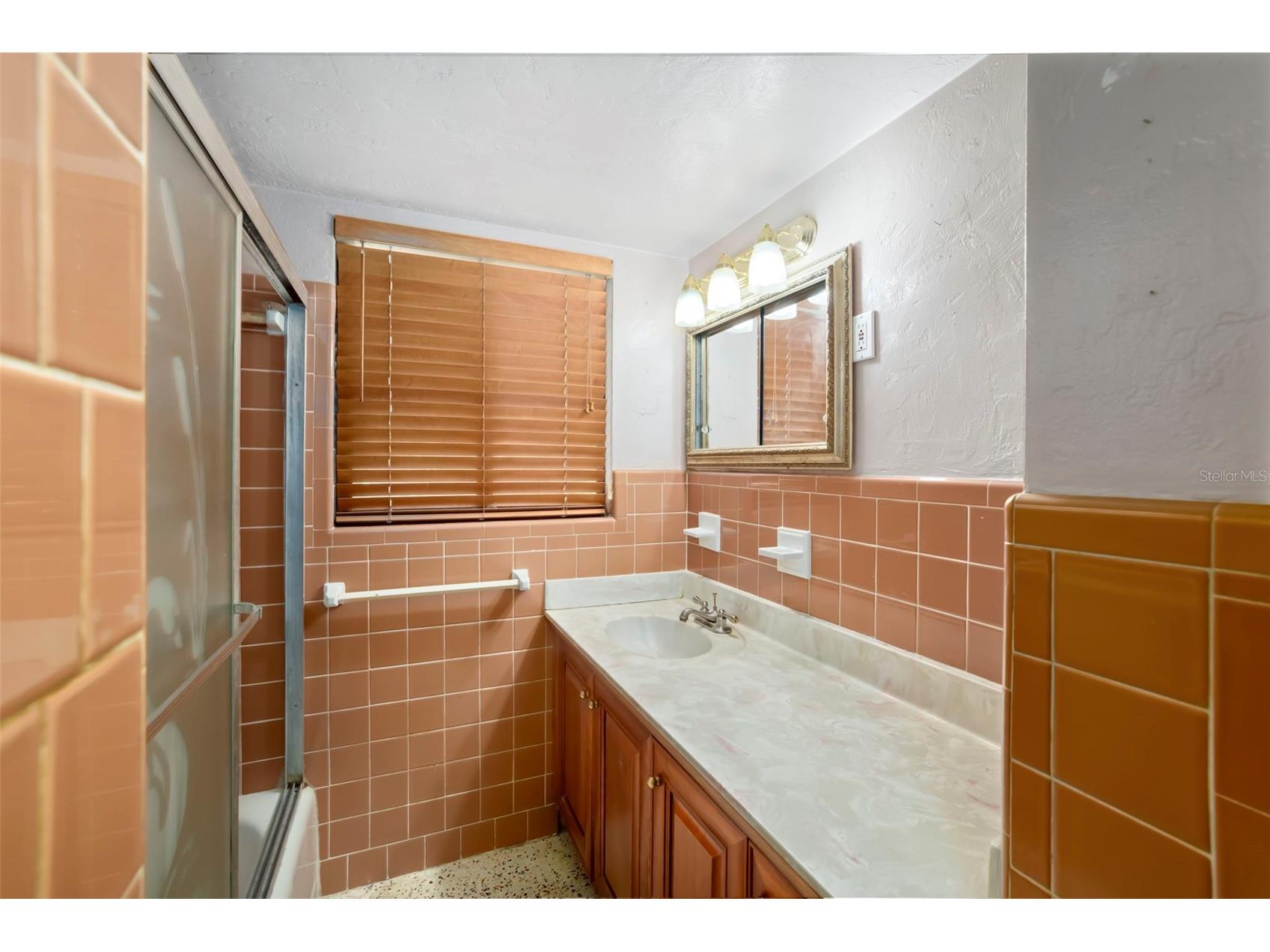 2742 S East Avenue Sarasota FL 34239 A4692545 image24