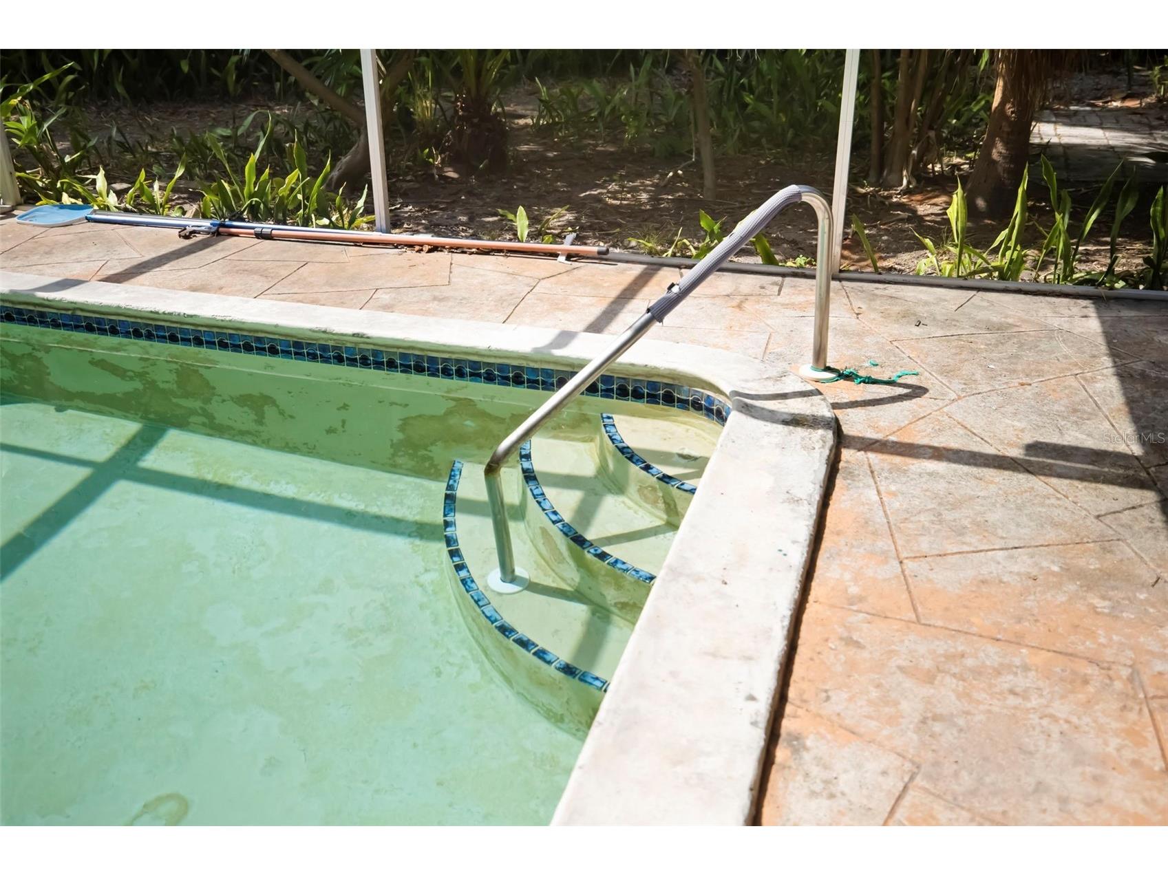2742 S East Avenue Sarasota FL 34239 A4692545 image32