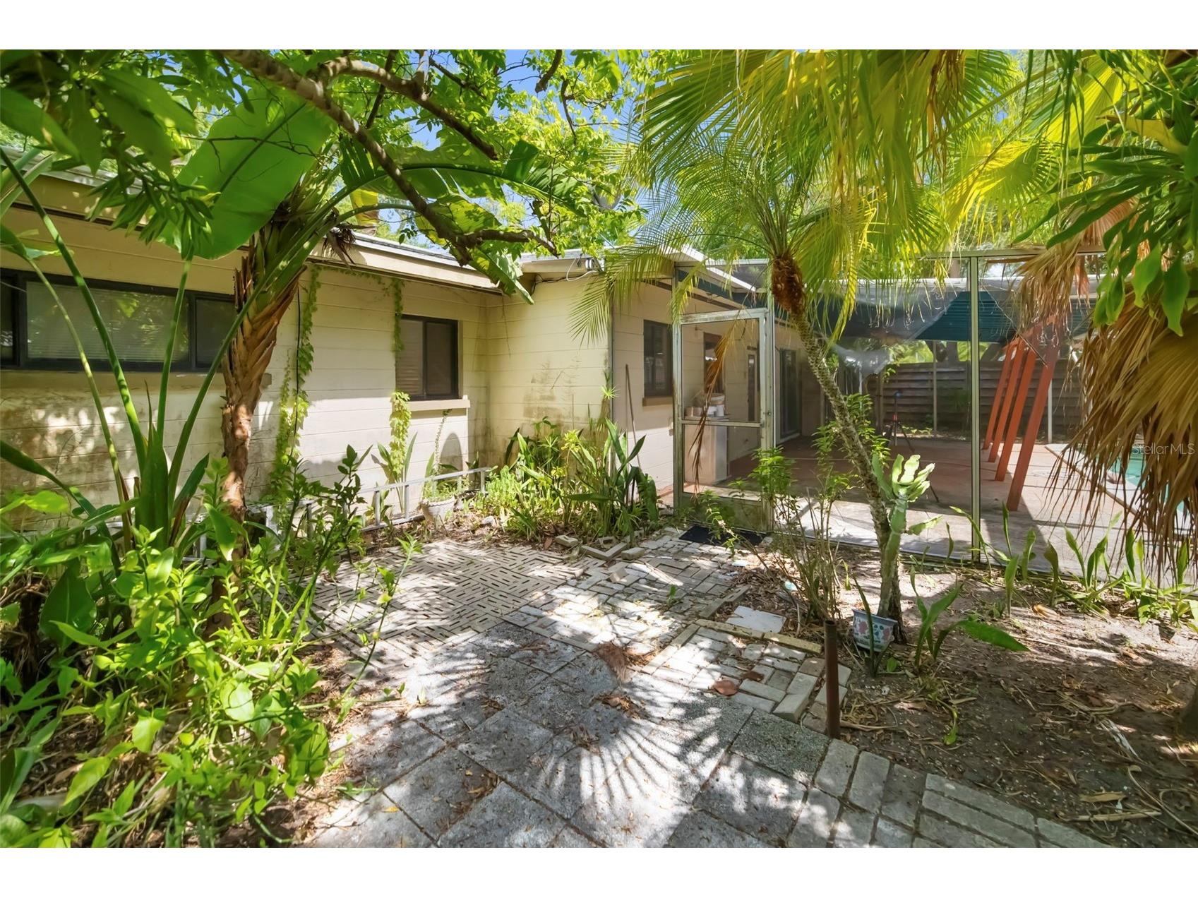 2742 S East Avenue Sarasota FL 34239 A4692545 image34