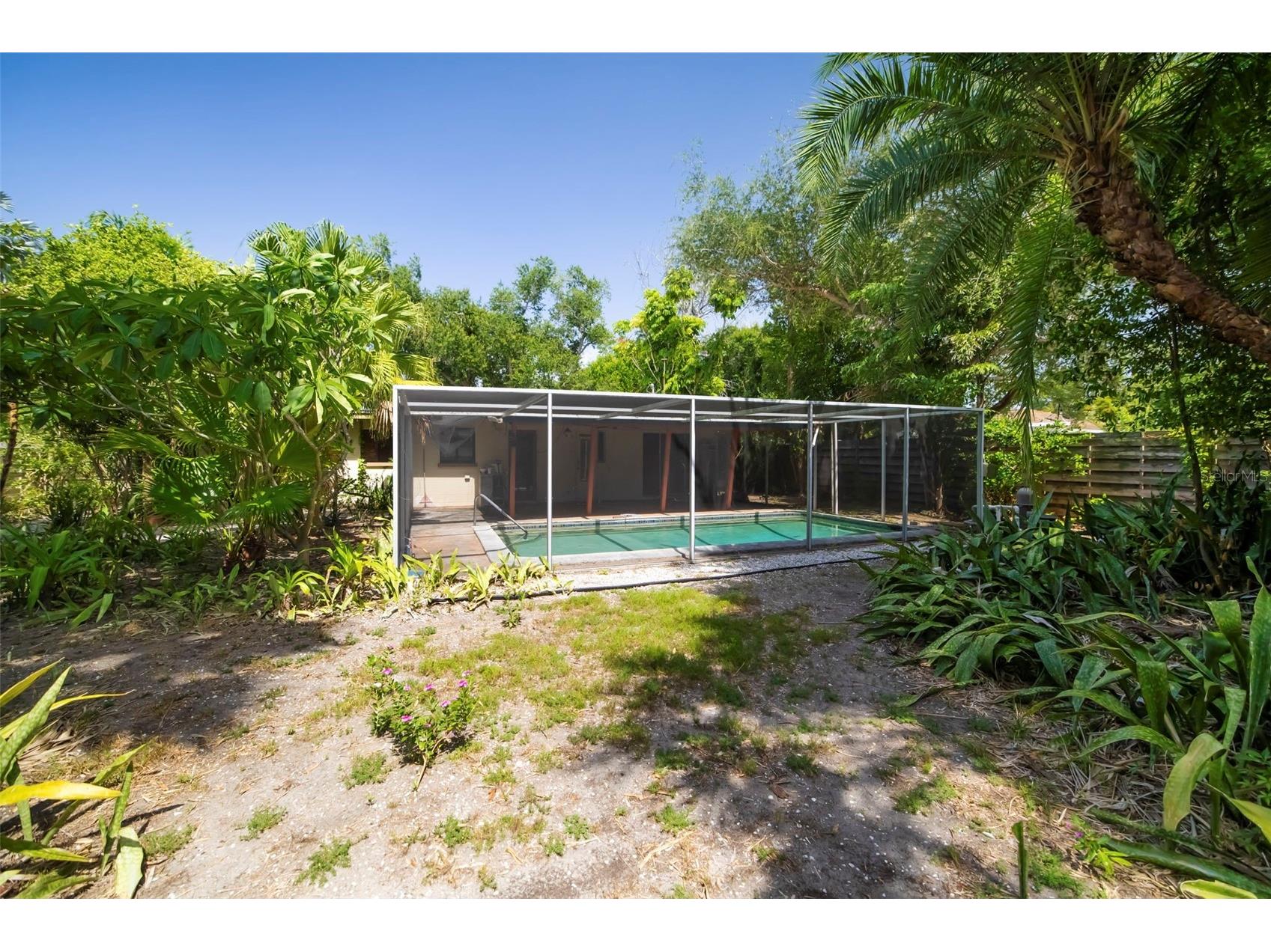 2742 S East Avenue Sarasota FL 34239 A4692545 image35