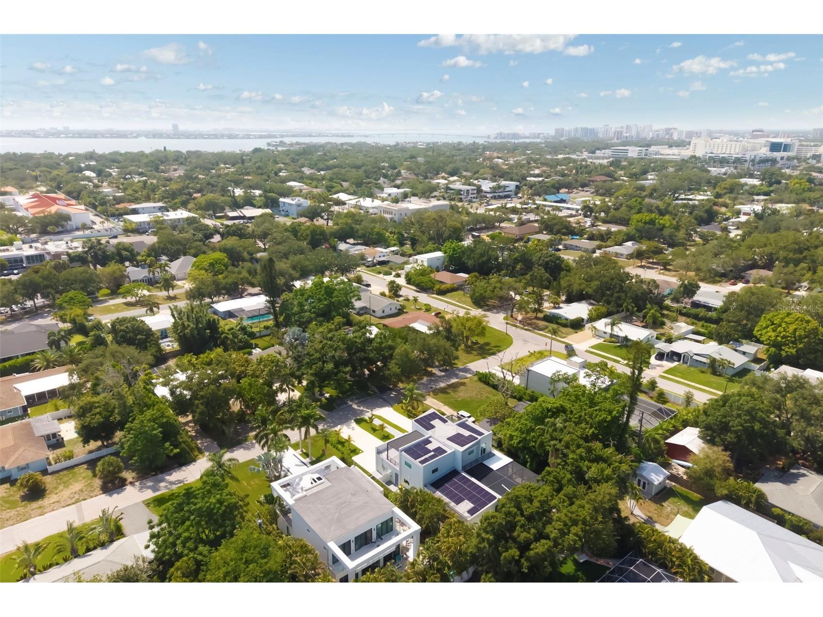2742 S East Avenue Sarasota FL 34239 A4692545 image44