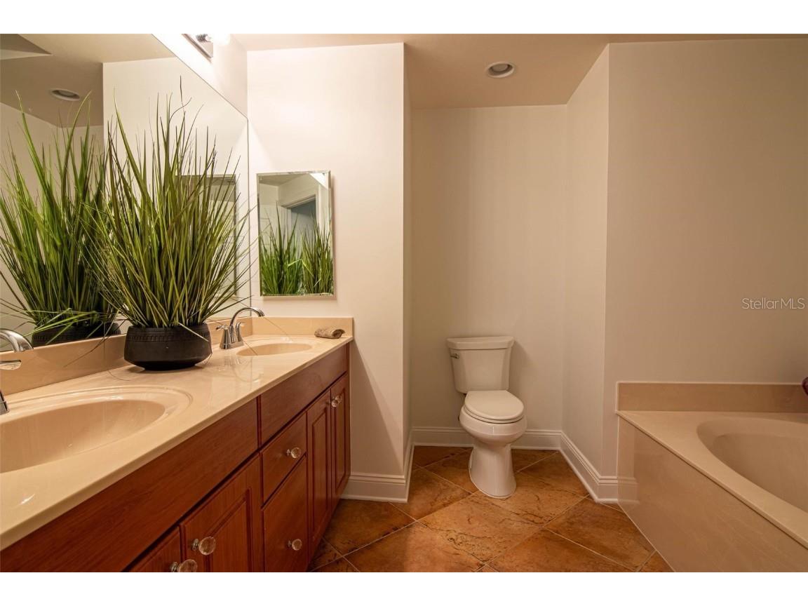 2743 1st Street #406 Fort Myers FL 33916 A4666373 image46