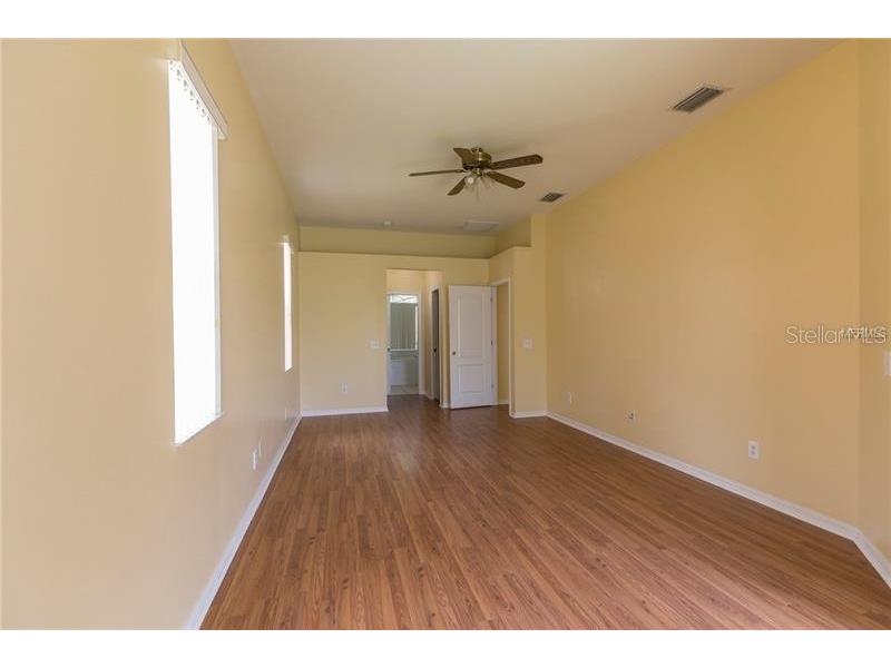 2743 Abbey Grove Drive Valrico FL 33594 TB8428210 image7