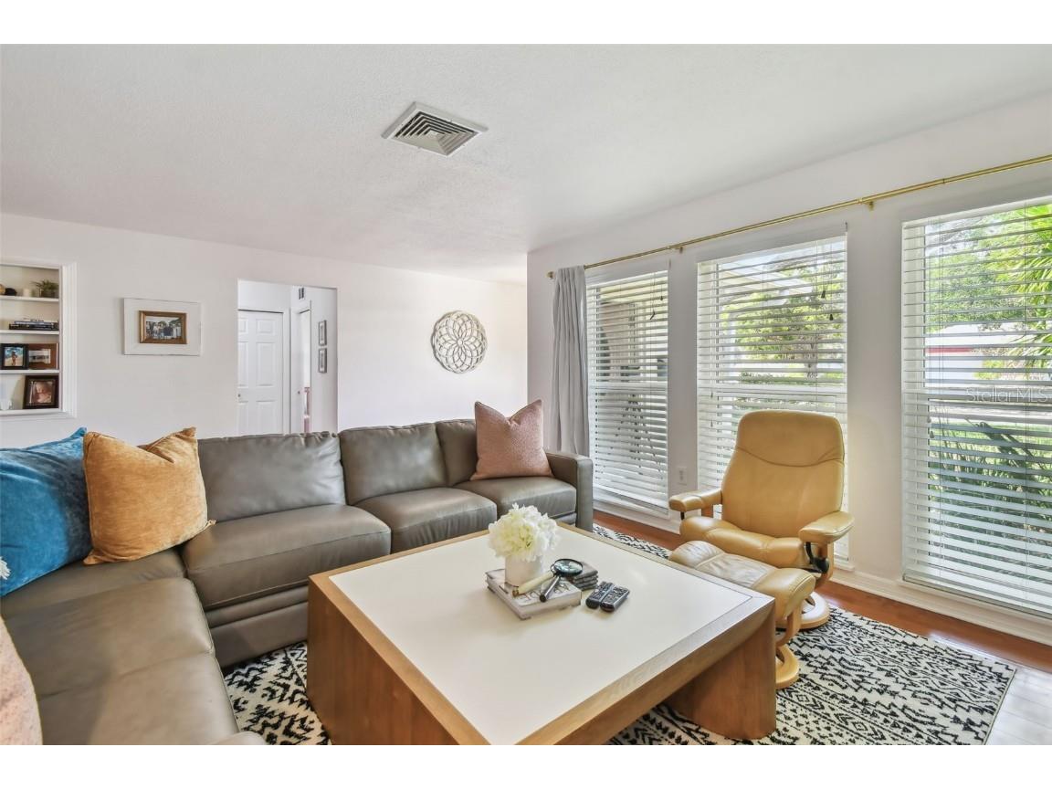 2744 68th Avenue S Saint Petersburg FL 33712 TB8445245 image7