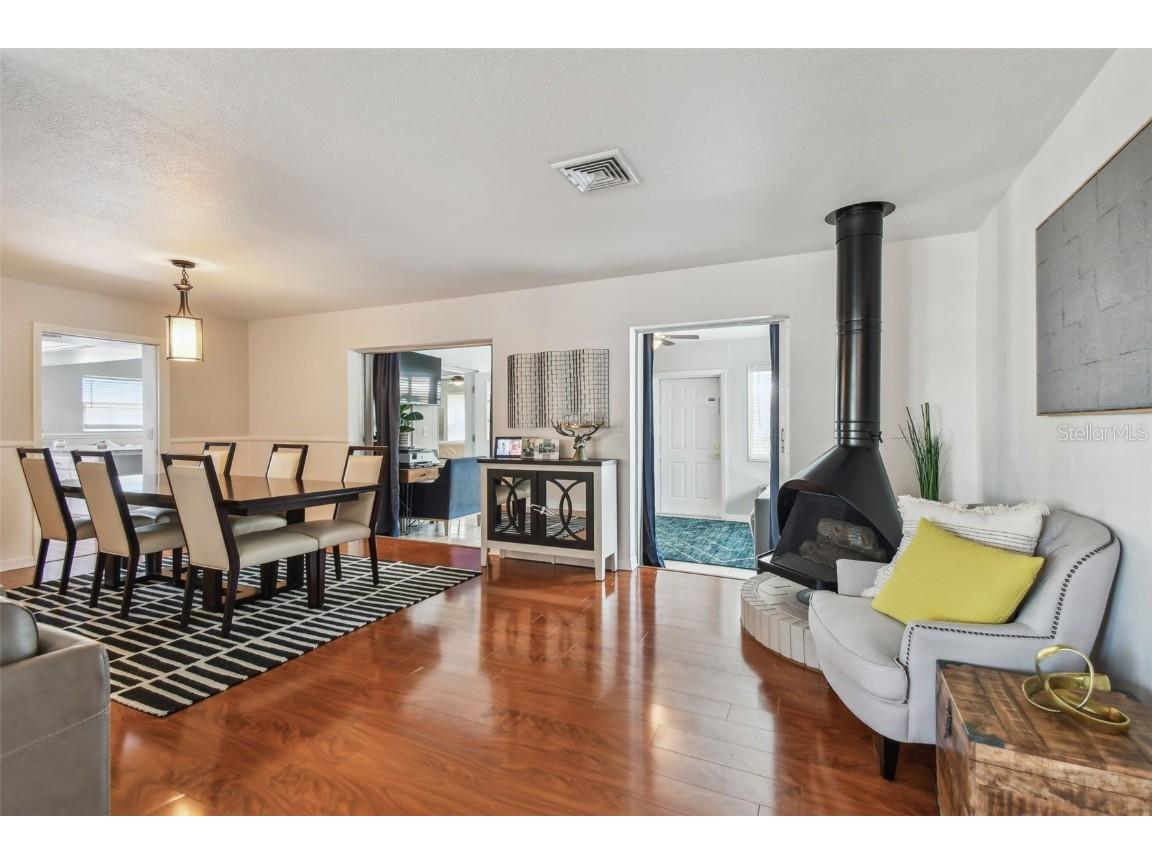 2744 68th Avenue S Saint Petersburg FL 33712 TB8445245 image9