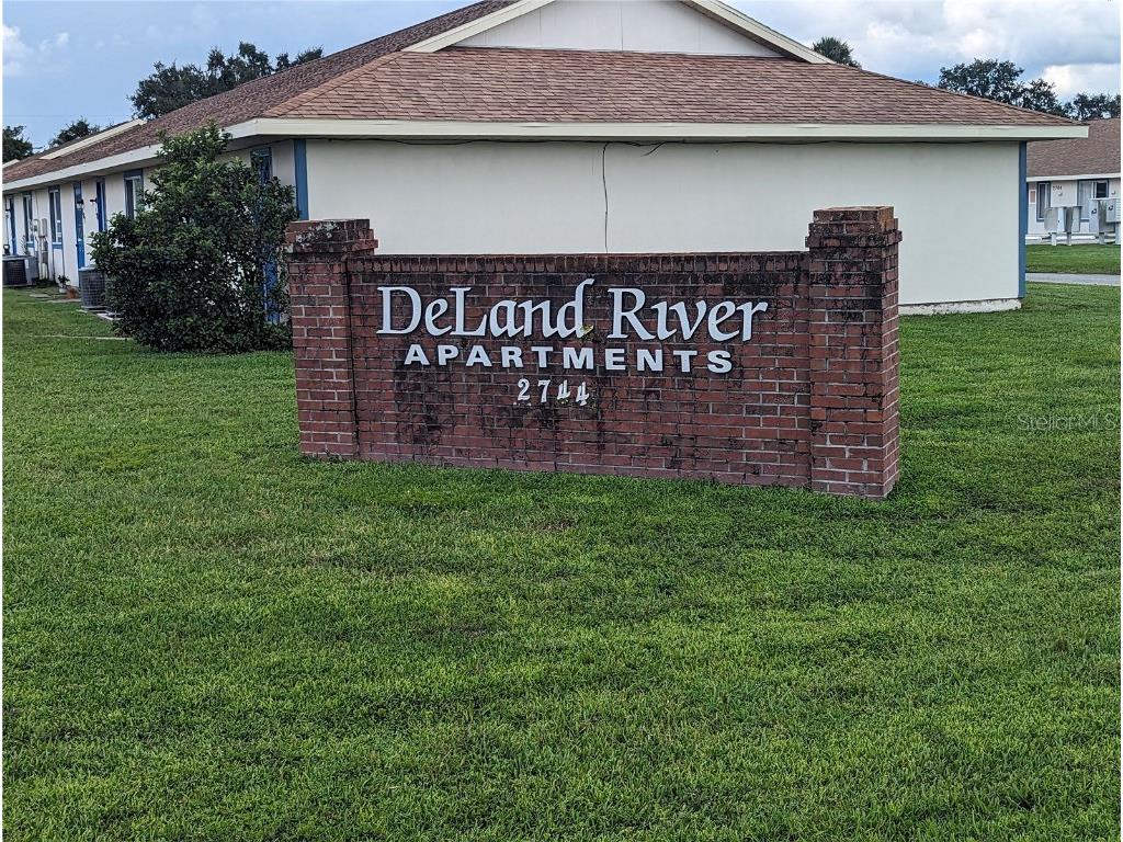 2744 Botts Landing Road #1302 Deland FL 32720 V4932367 image1