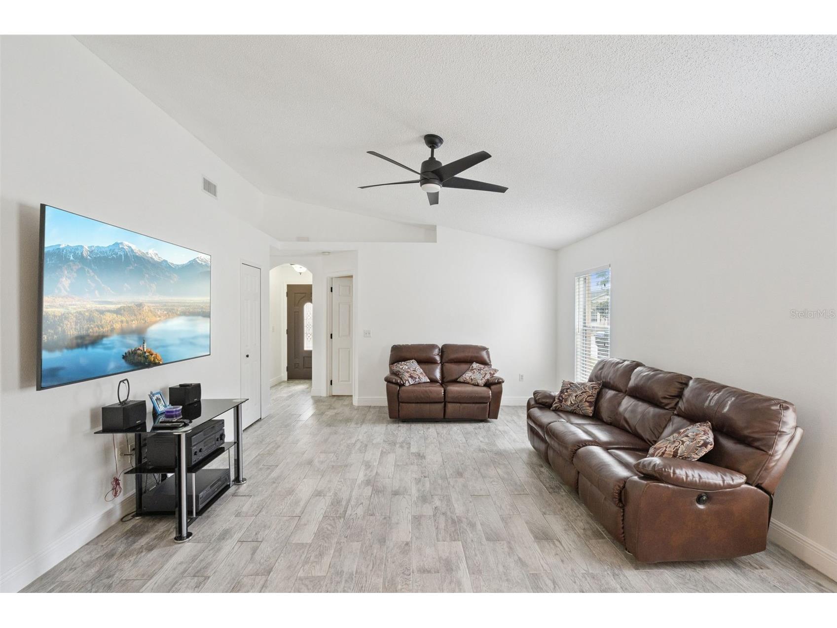 2744 Palm Isle Way Orlando FL 32829 O6409069 image4