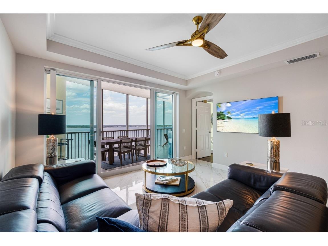 2745 1st Street #1402 Fort Myers FL 33916 - CALOOSAHATCHEE RIVER C7507851 image10