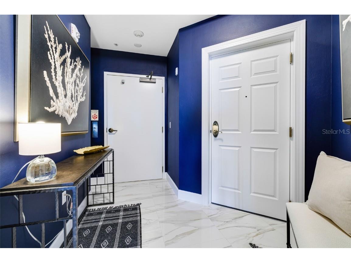 2745 1st Street #1402 Fort Myers FL 33916 - CALOOSAHATCHEE RIVER C7507851 image2