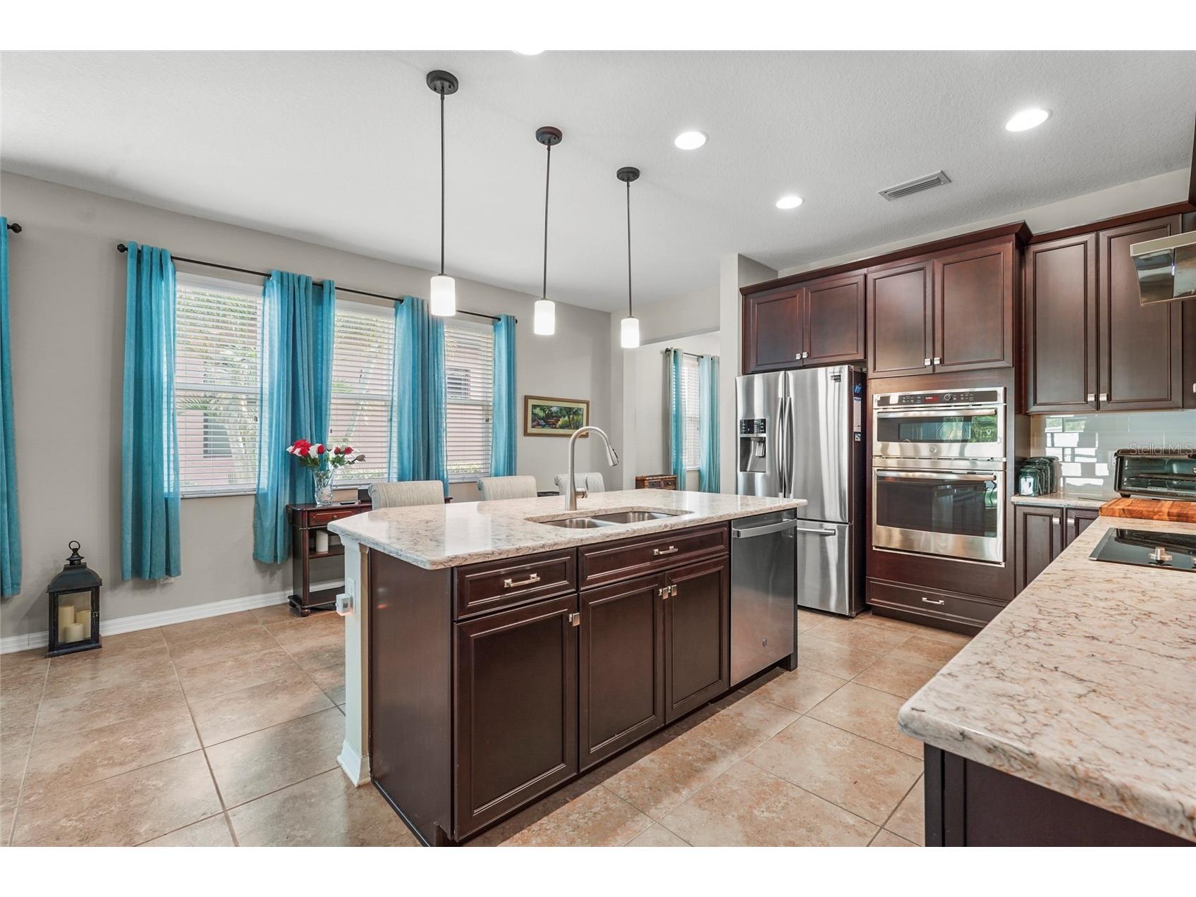 2745 62nd Avenue E Ellenton FL 34222 A4652457 image8