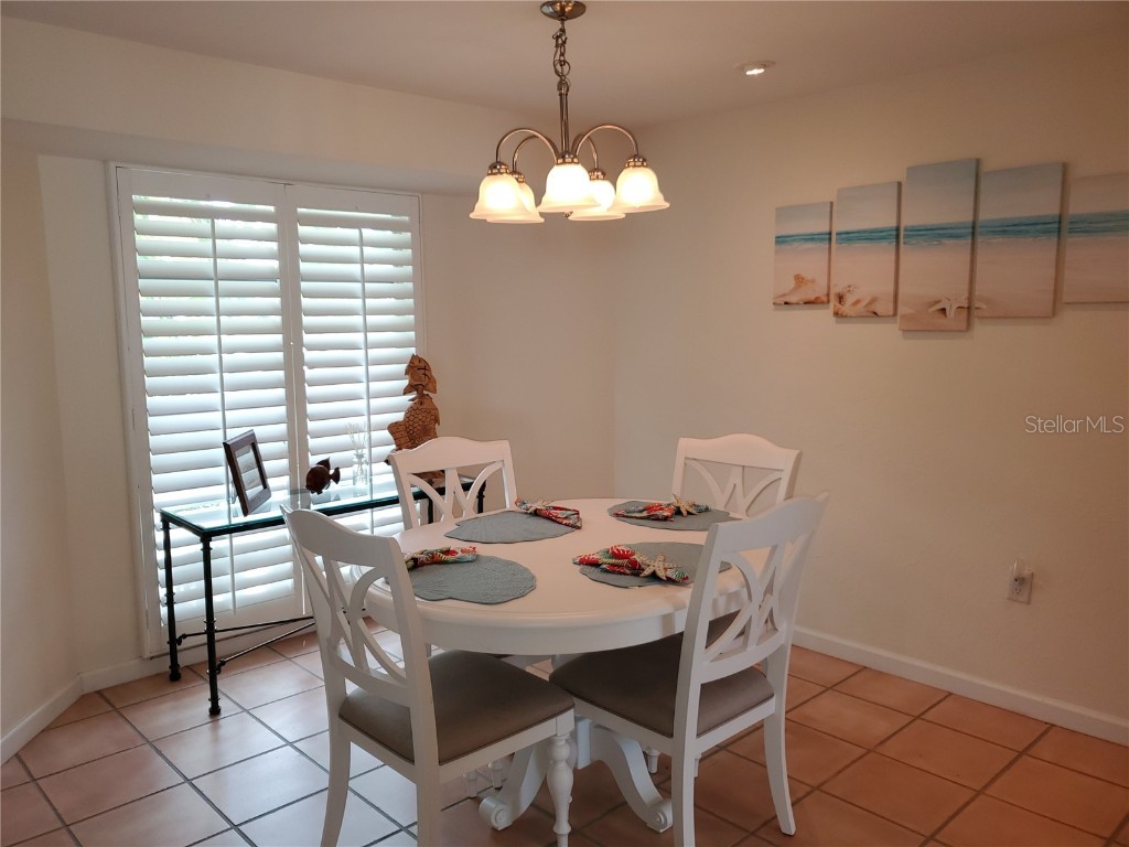 2745 Cardwell Way Sarasota FL 34231 A4651921 image13