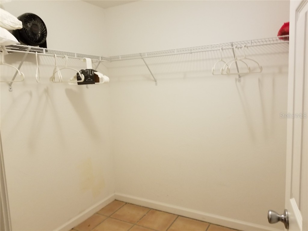 2745 Cardwell Way Sarasota FL 34231 A4651921 image16