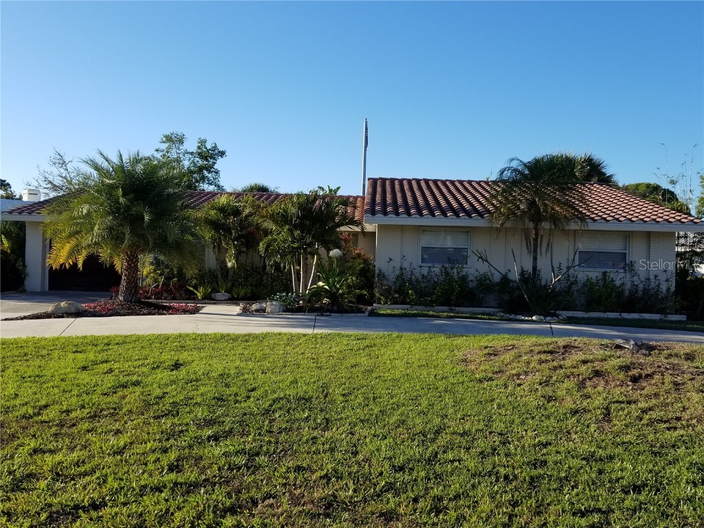 2745 Cardwell Way Sarasota FL 34231 A4651921 image2