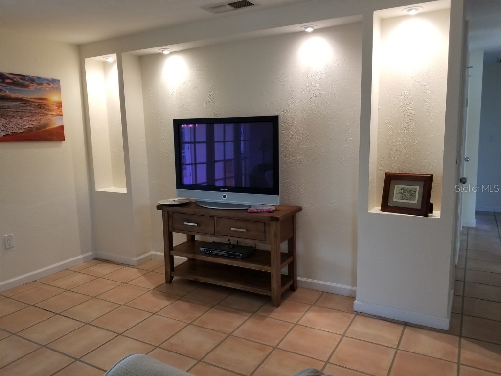 2745 Cardwell Way Sarasota FL 34231 A4651921 image6