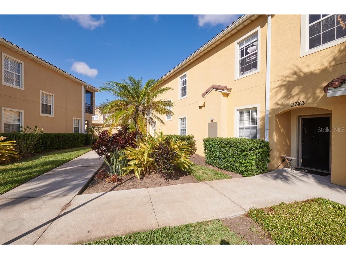 2745 Oakwater Drive Kissimmee FL 34747 O6244719 image3