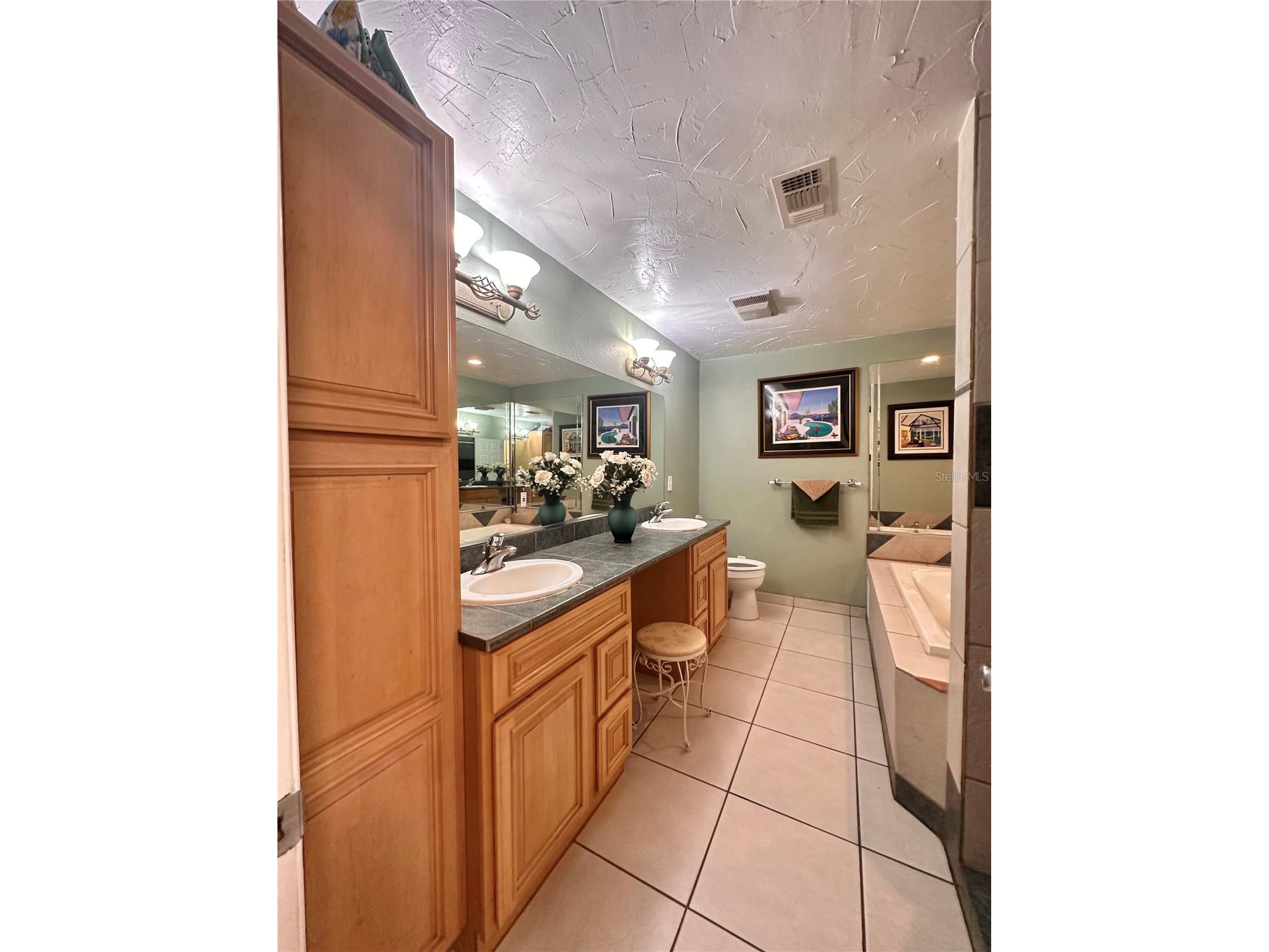 2746 53rd Street Sarasota FL 34234 A4696132 image33