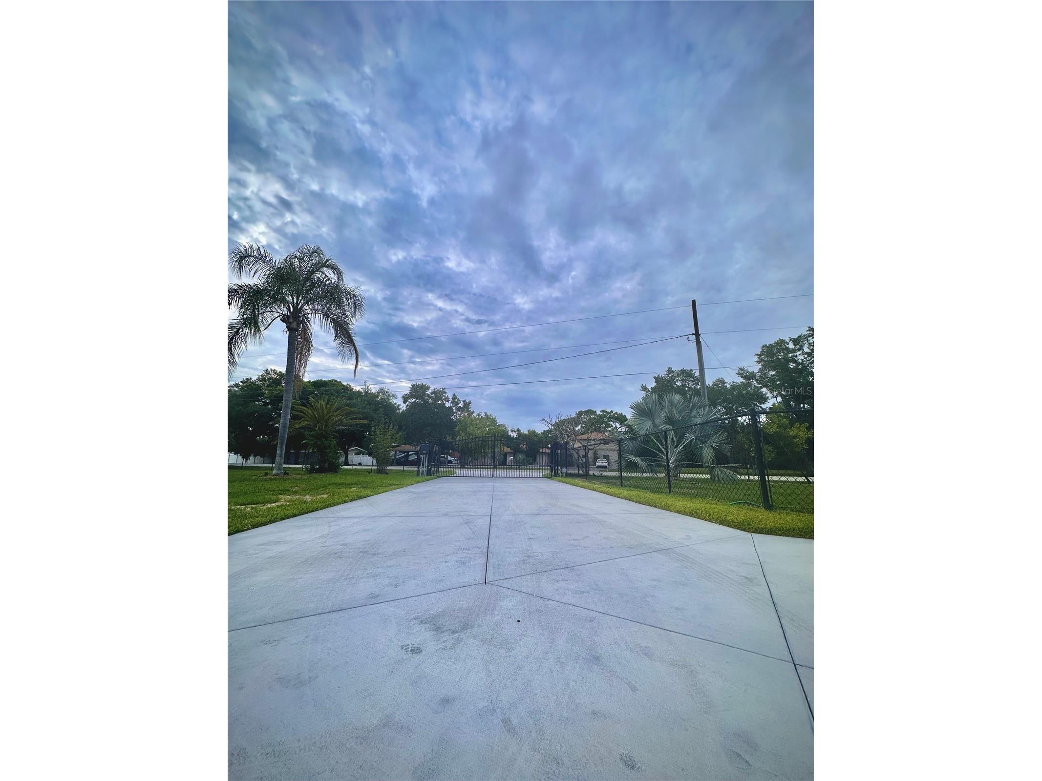 2746 53rd Street Sarasota FL 34234 A4696132 image39