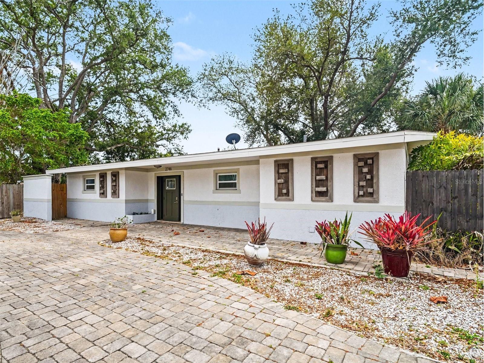 2746 Hibiscus Street Sarasota FL 34239 O6404525 image1