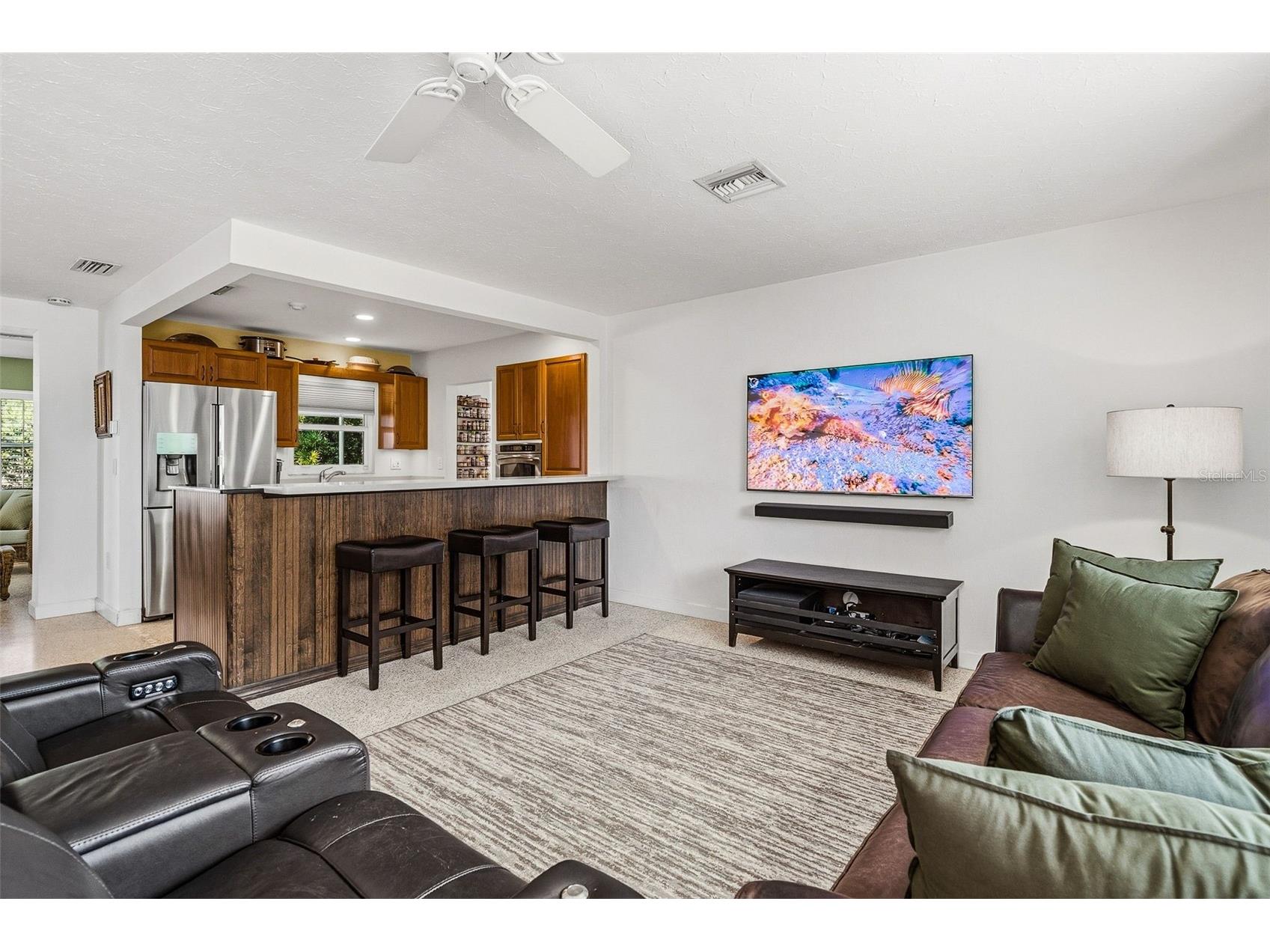 2747 Jefferson Circle Sarasota FL 34239 A4692671 image11