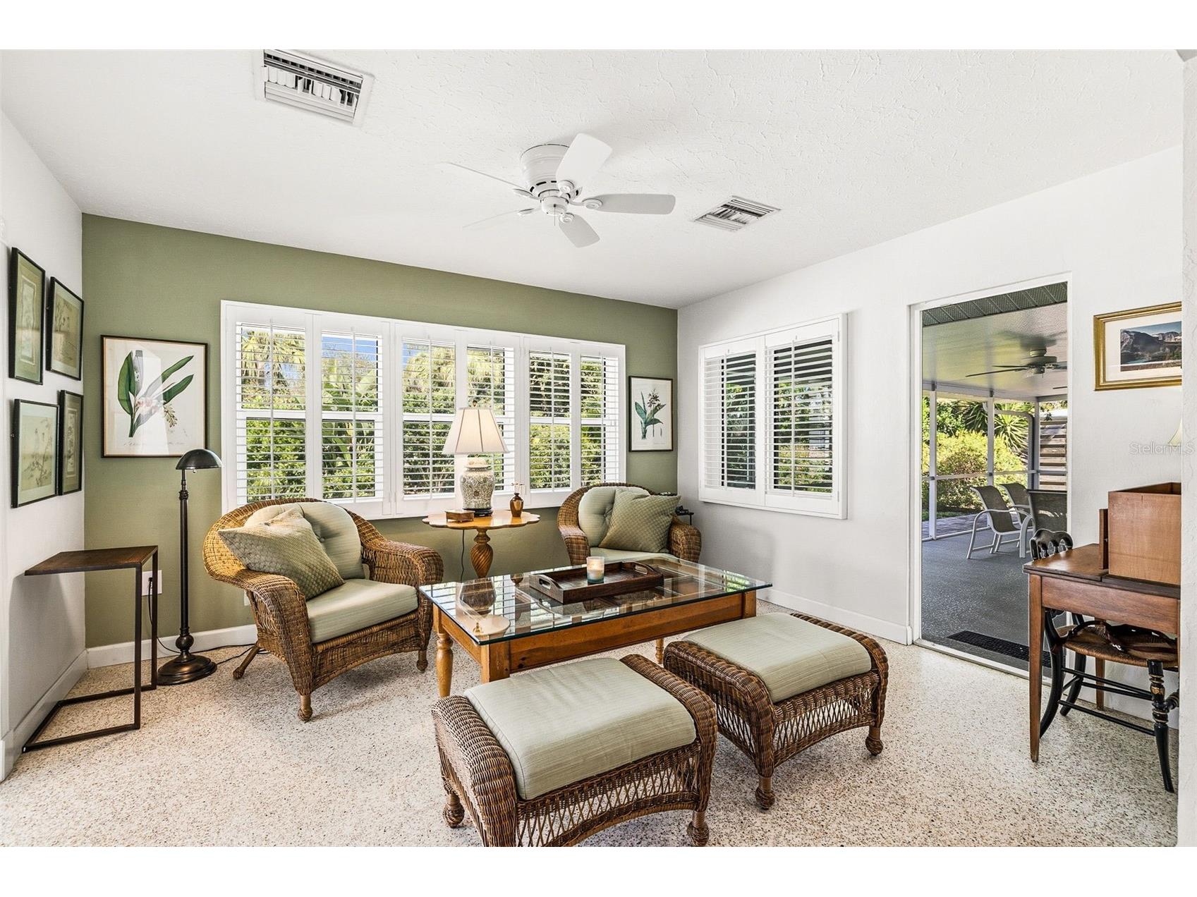 2747 Jefferson Circle Sarasota FL 34239 A4692671 image12