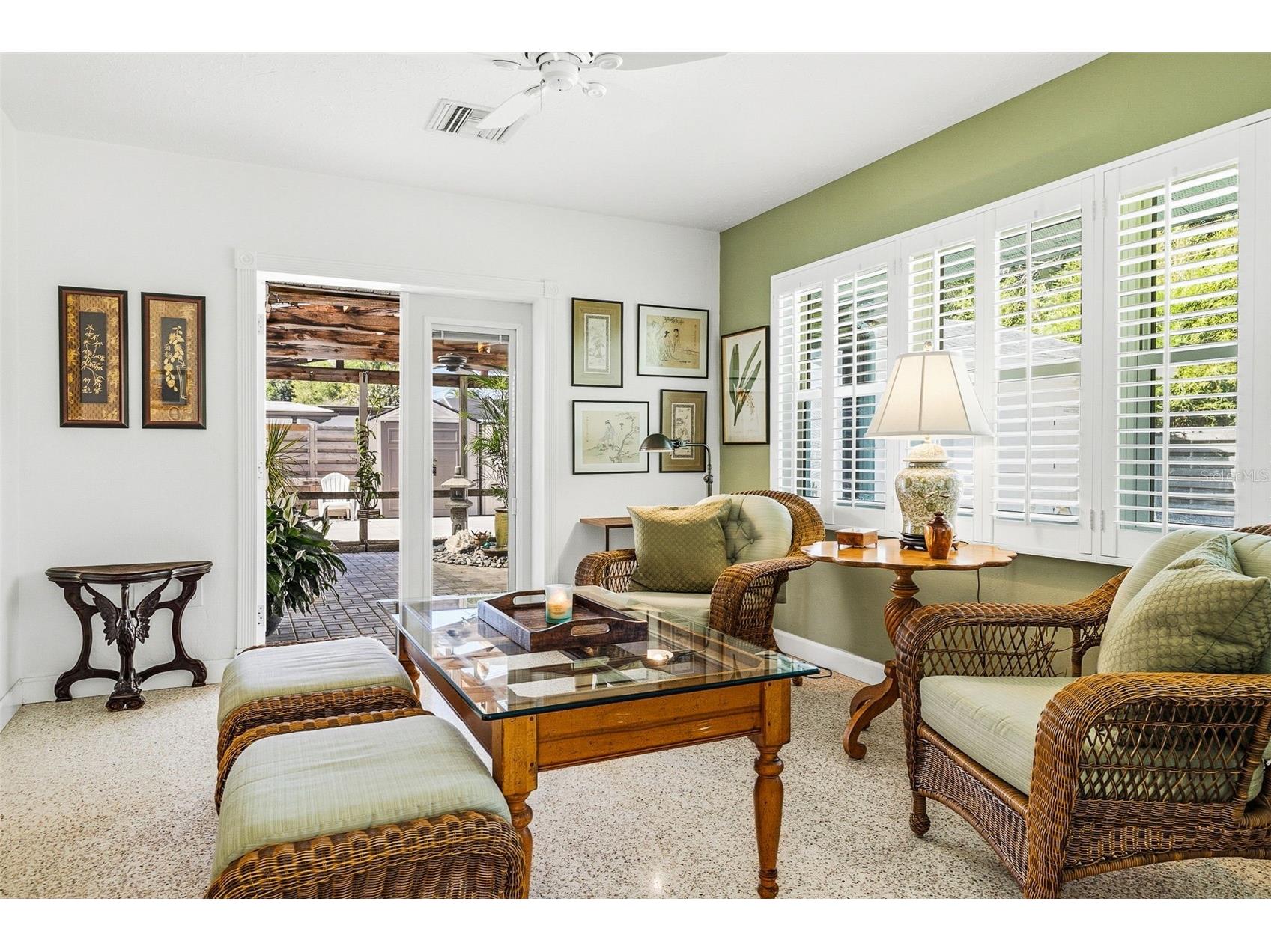 2747 Jefferson Circle Sarasota FL 34239 A4692671 image13
