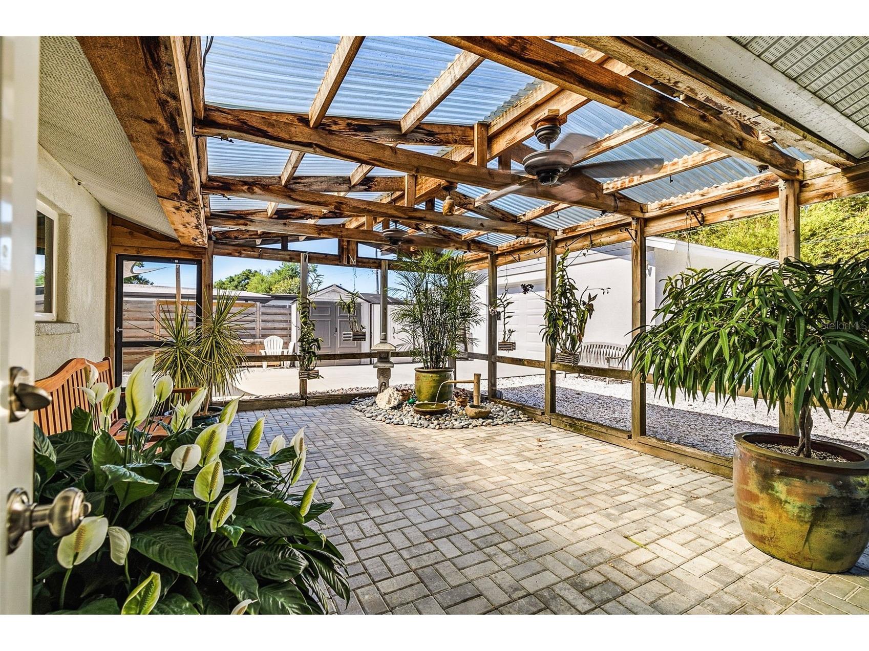 2747 Jefferson Circle Sarasota FL 34239 A4692671 image14